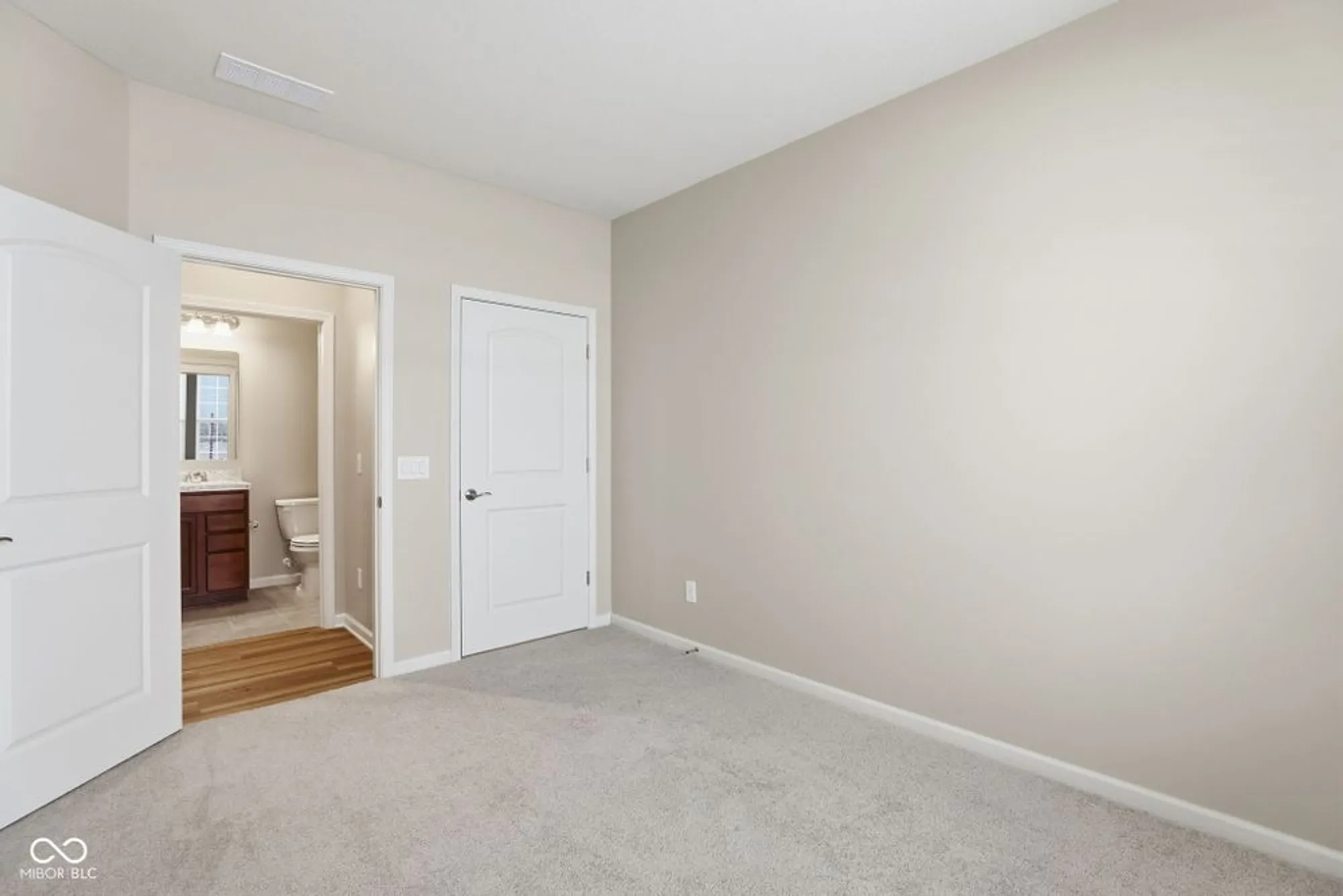 Property Slideshow image 8 of 38 | 13395 mosaic st, Fishers, IN, 46037