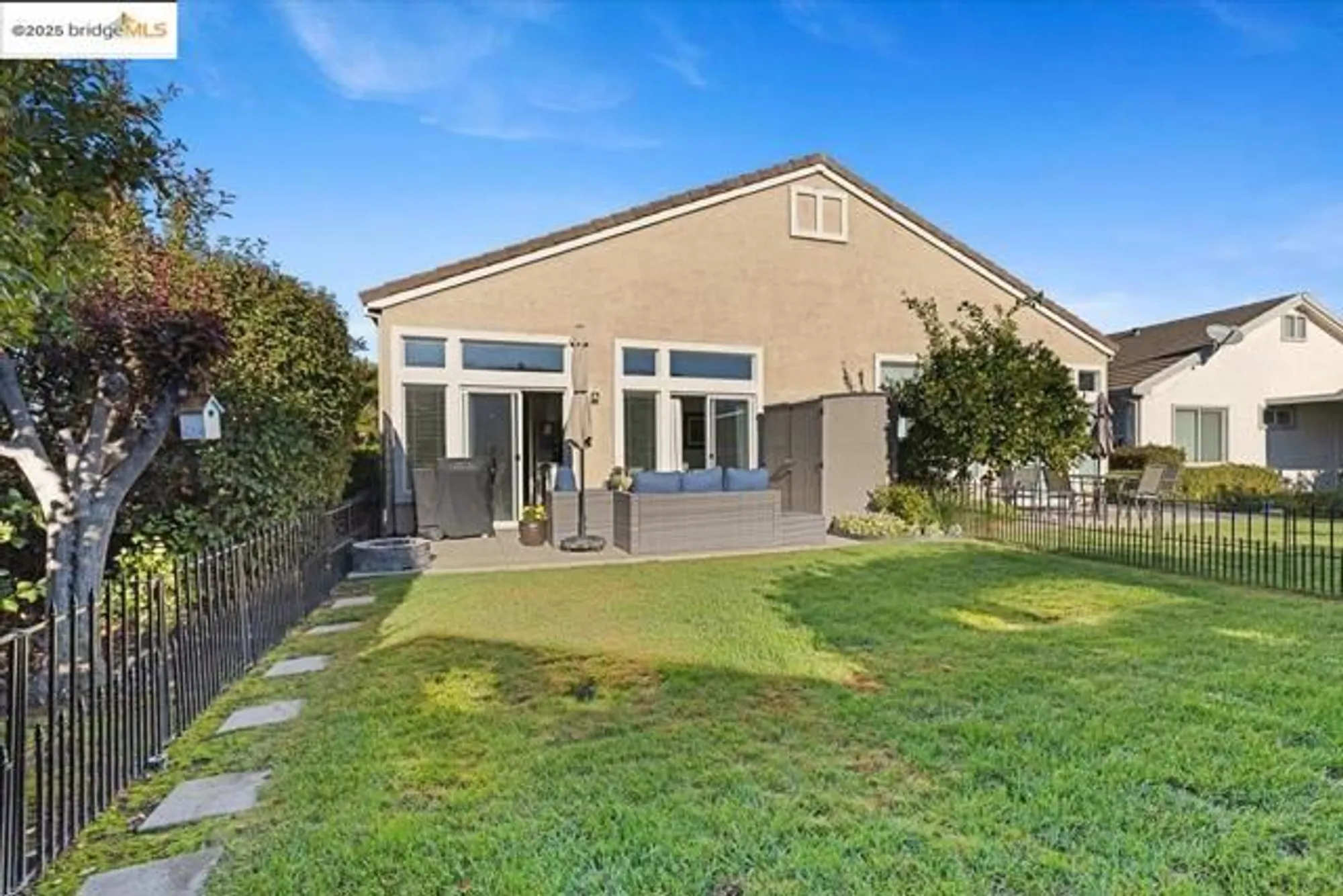 Property Slideshow image 9 of 43 | 308 upton pyne dr, Brentwood, CA, 94513