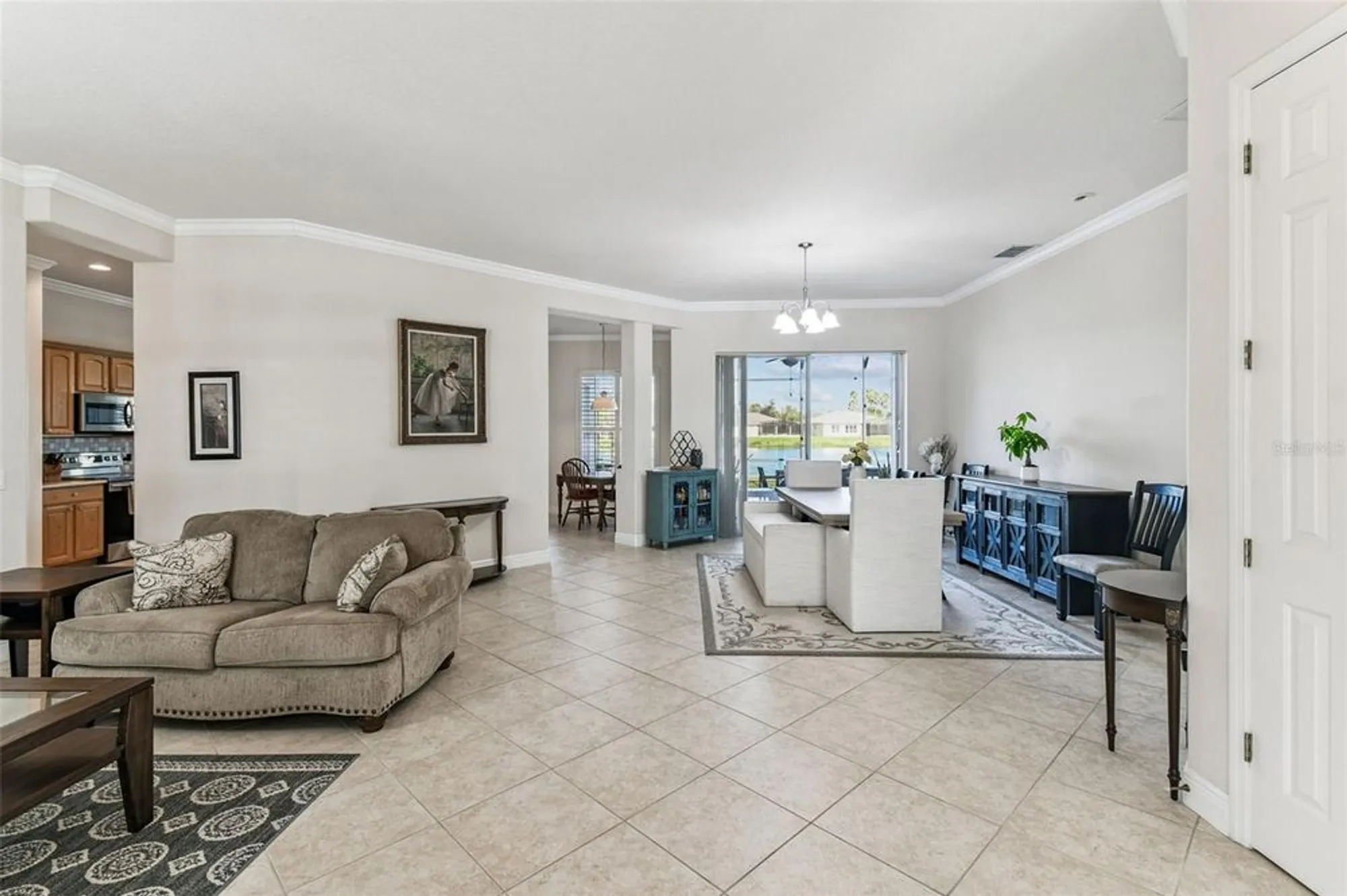 Property Slideshow image 16 of 49 | 722 shorehaven dr, Kissimmee, FL, 34759