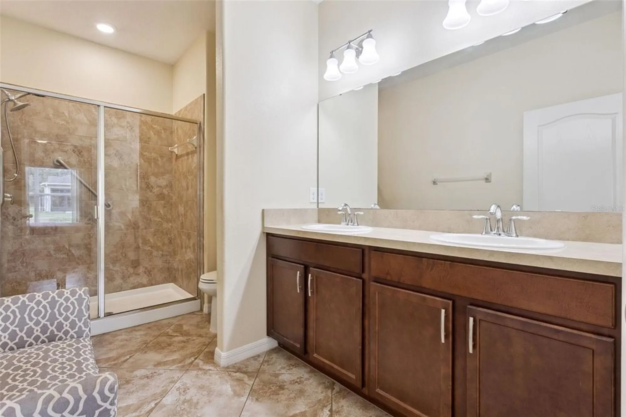Property Slideshow image 15 of 23 | 3613 solana cir b, Clermont, FL, 34711
