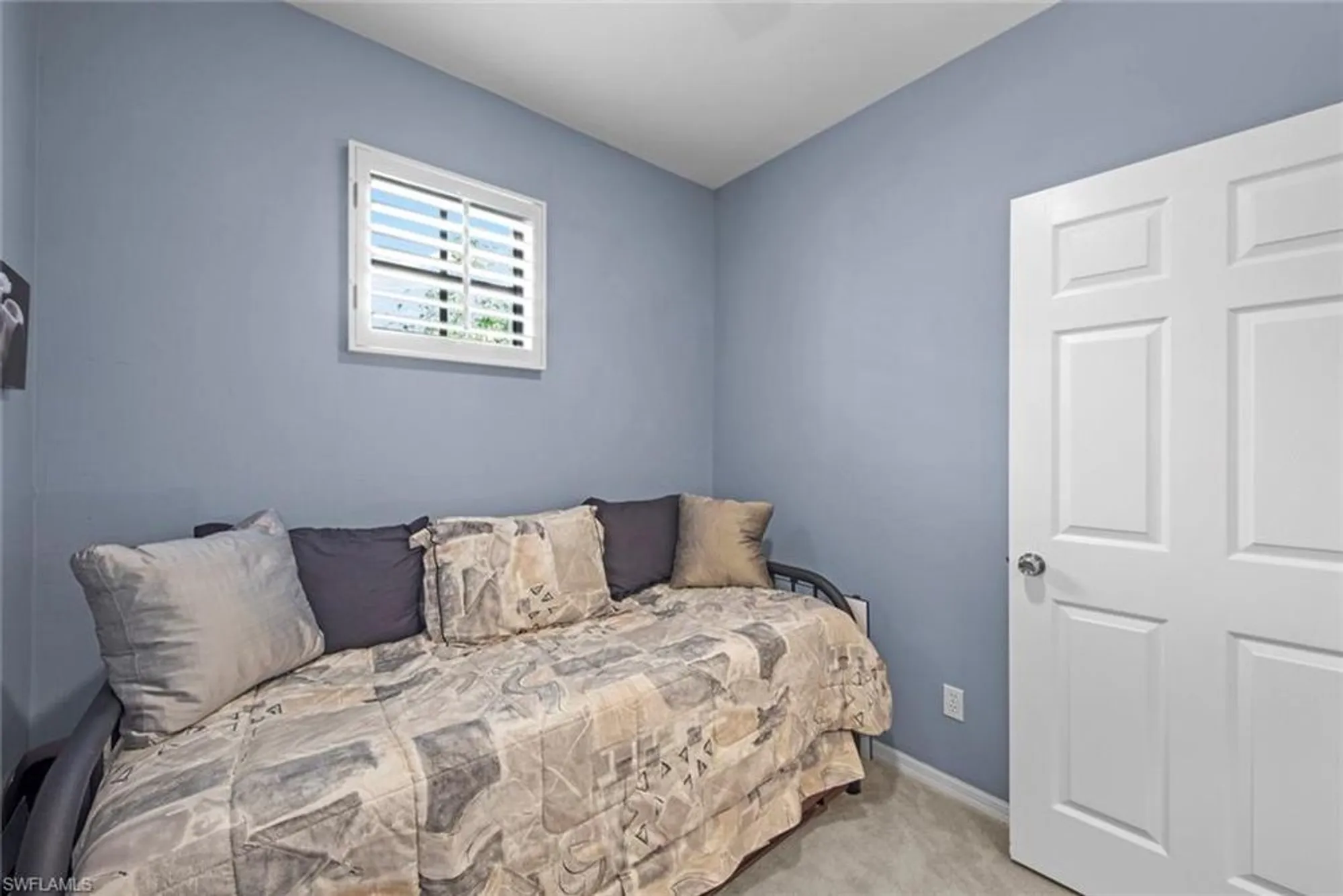 Property Slideshow image 31 of 40 | 27031 oakwood lake dr 201, Bonita Springs, FL, 34134