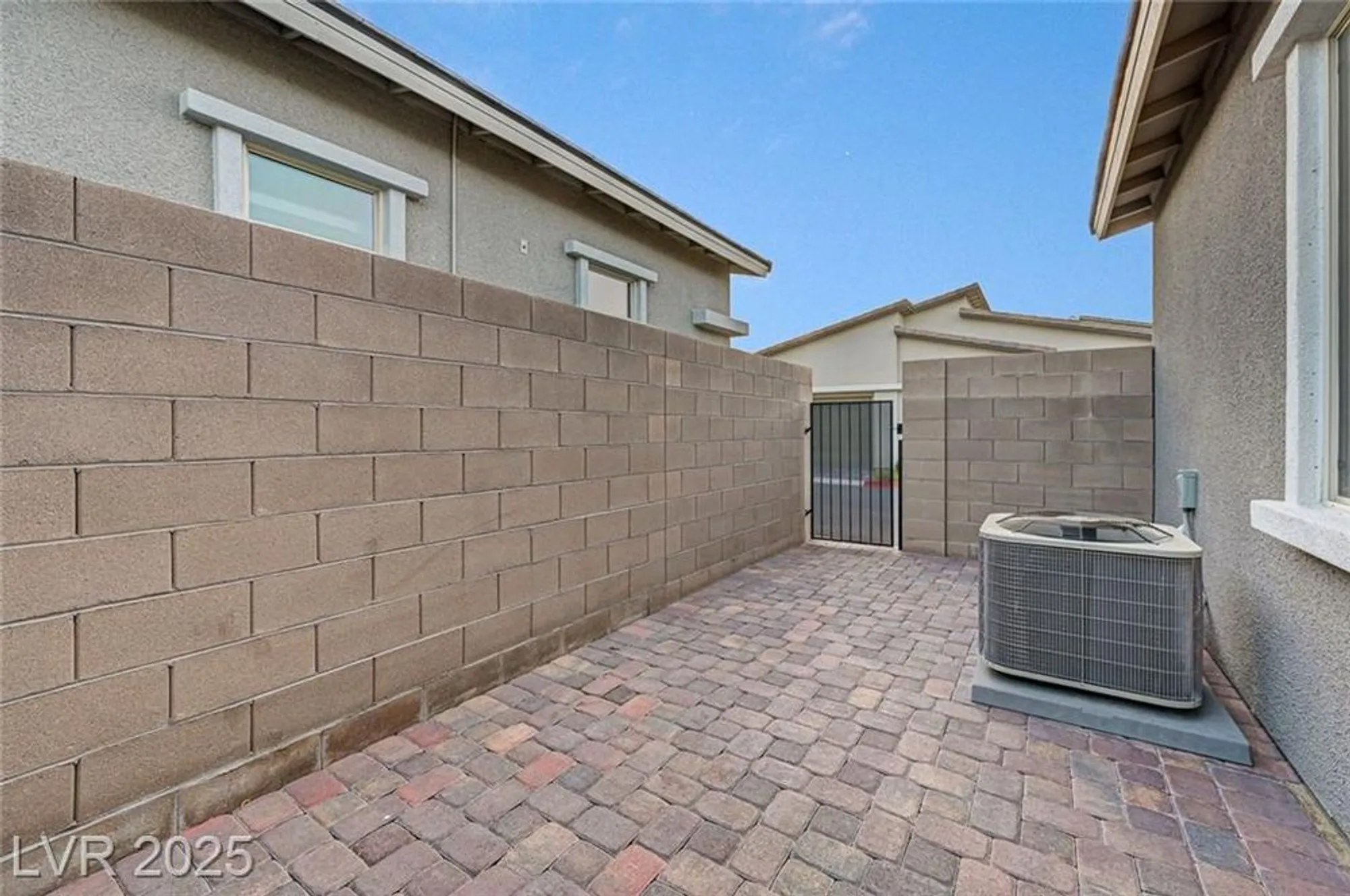 Property Slideshow image 44 of 67 | 912 allister fields ln, Las Vegas, NV, 89138