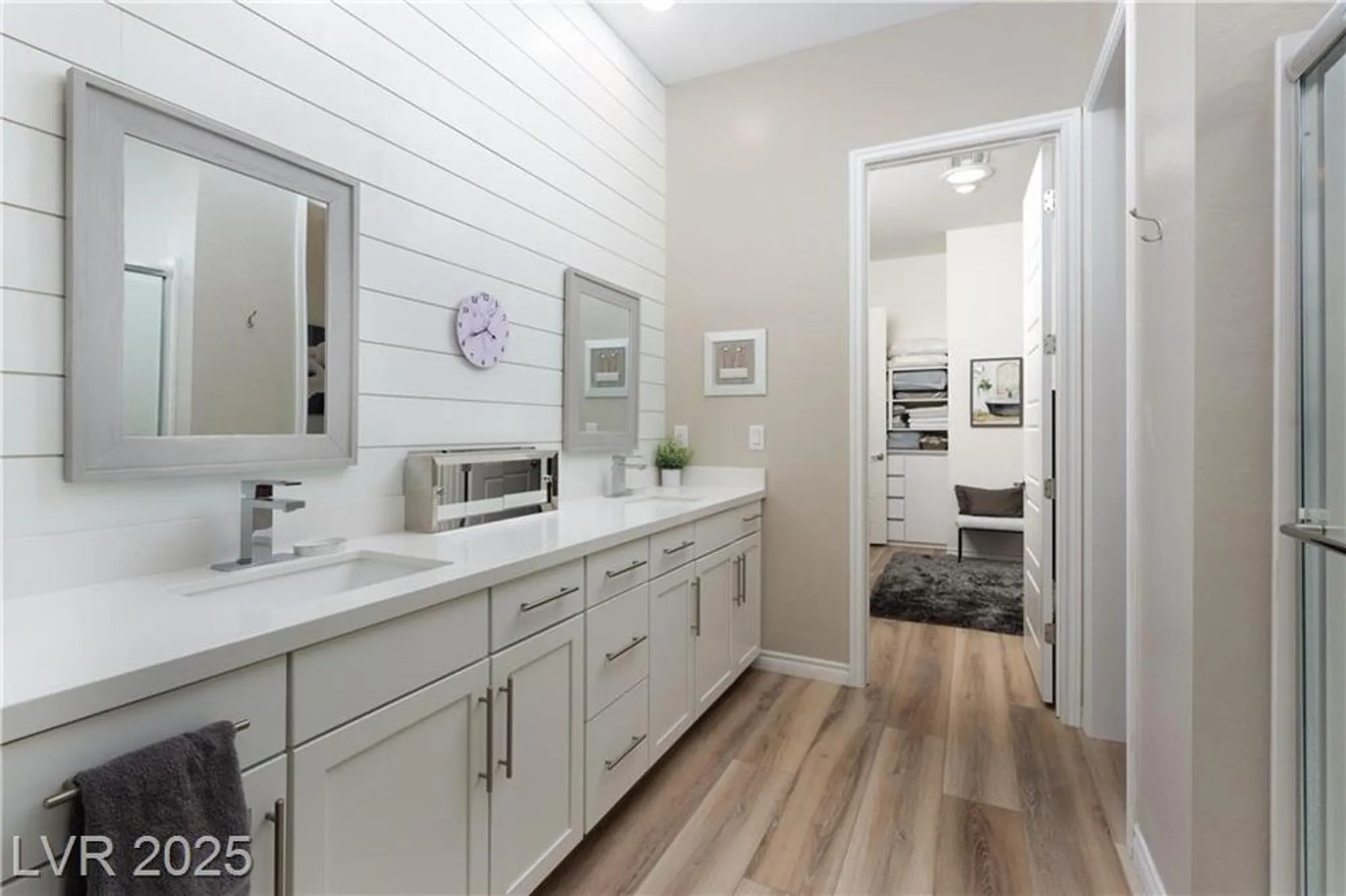 Property Slideshow image 13 of 44 | 12438 heritage bend dr, Las Vegas, NV, 89138