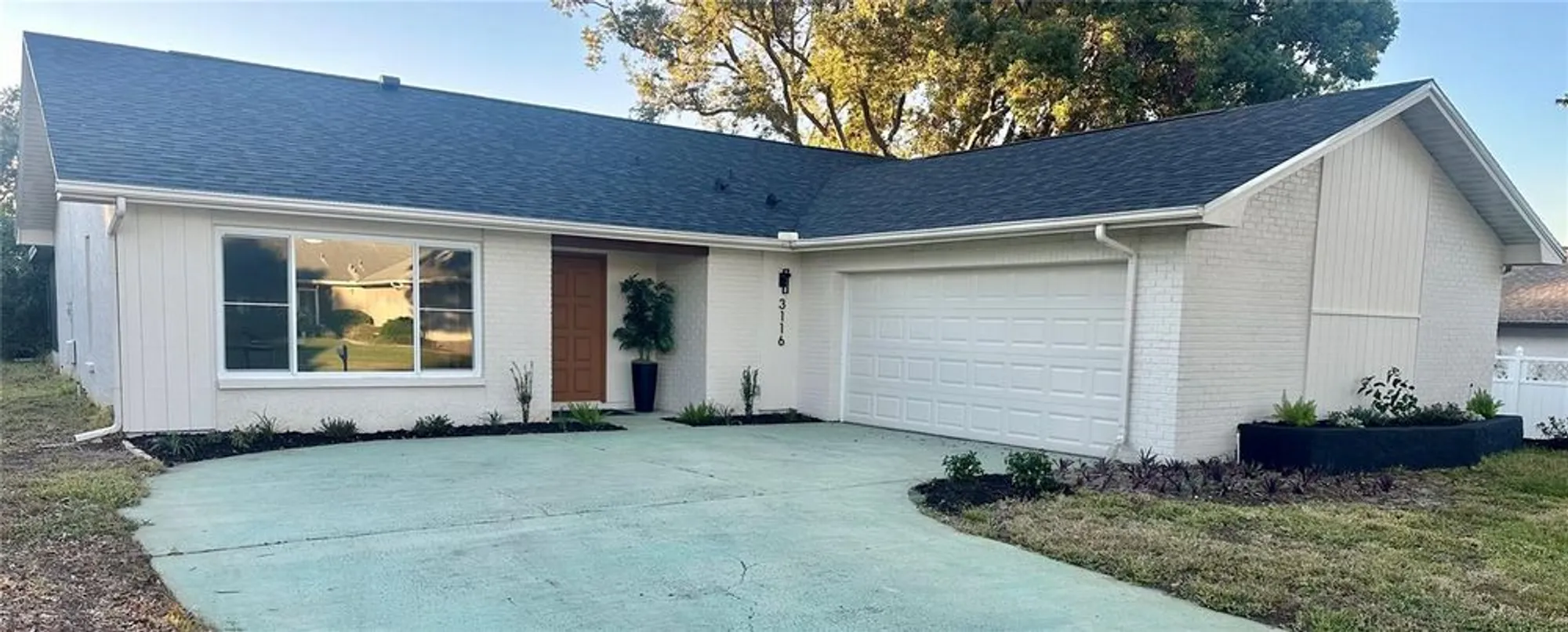 Property Slideshow image 1 of 70 | 3116 brunswick cir, Palm Harbor, FL, 34684