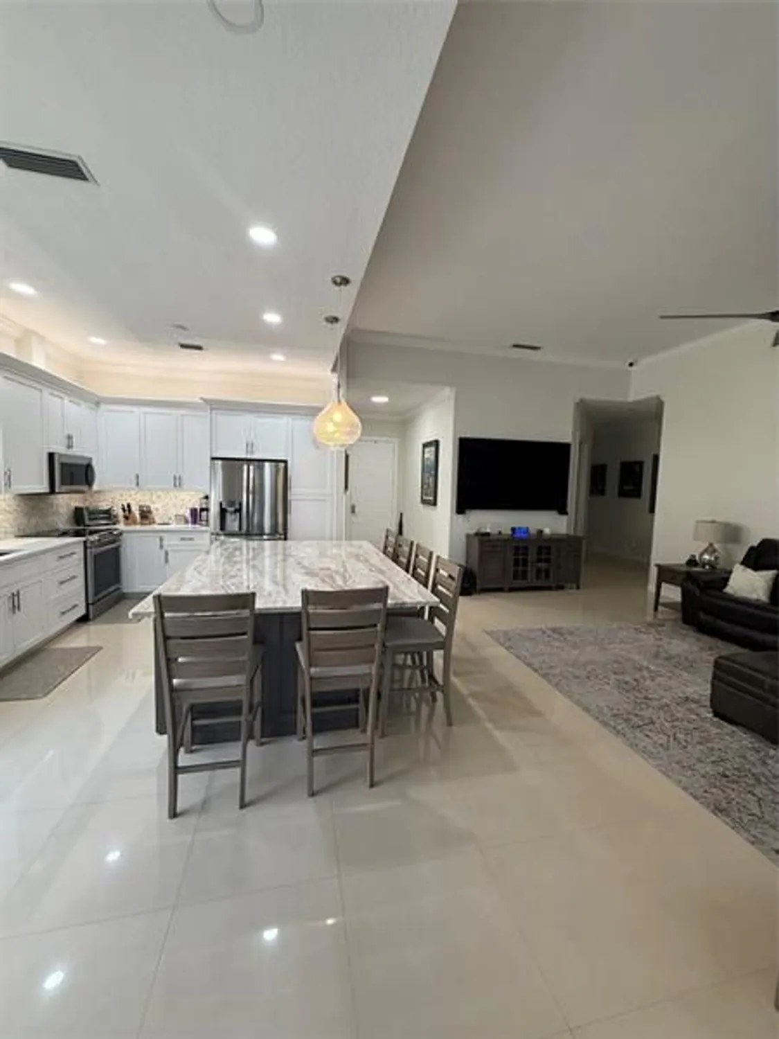 Property Slideshow image 10 of 31 | 2752 irma lake dr, West Palm Beach, FL, 33411