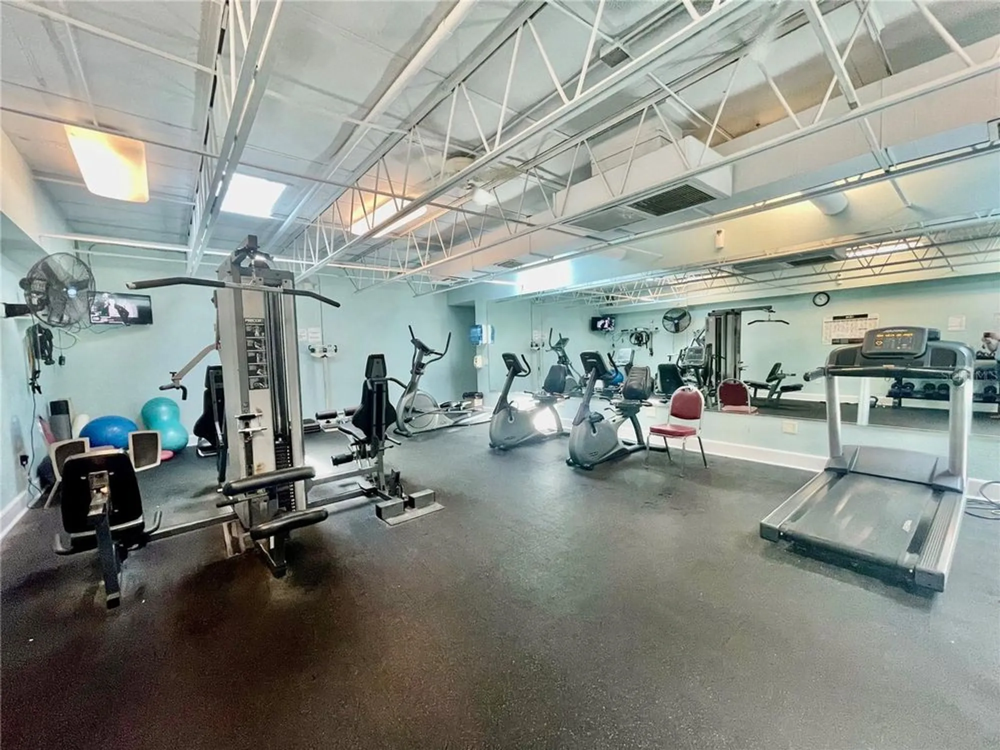 Property Slideshow image 58 of 73 | 5623 80th st n unit 406, Saint Petersburg, FL, 33709