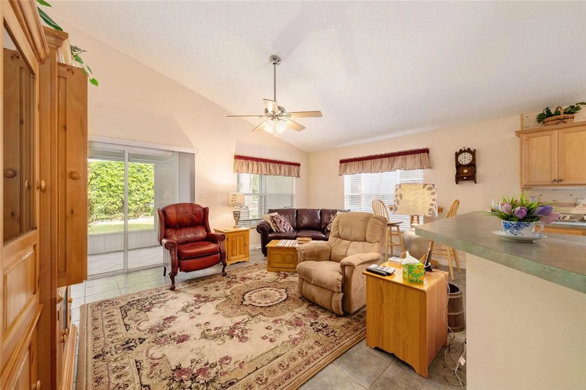 Property Slideshow image 12 of 37 | 24817 cranes roost cir, Leesburg, FL, 34748