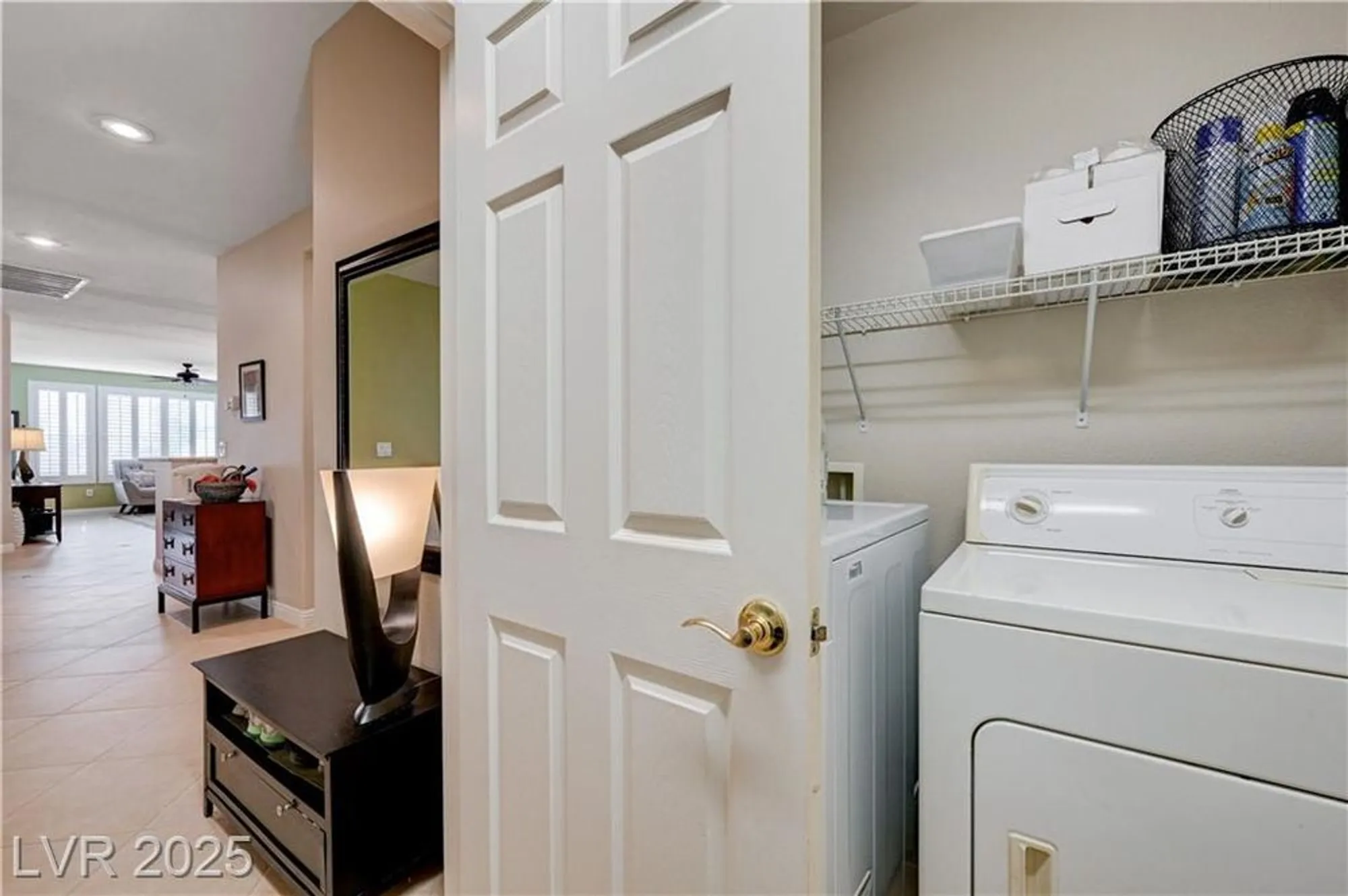 Property Slideshow image 28 of 99 | 10241 premia pl, Las Vegas, NV, 89135