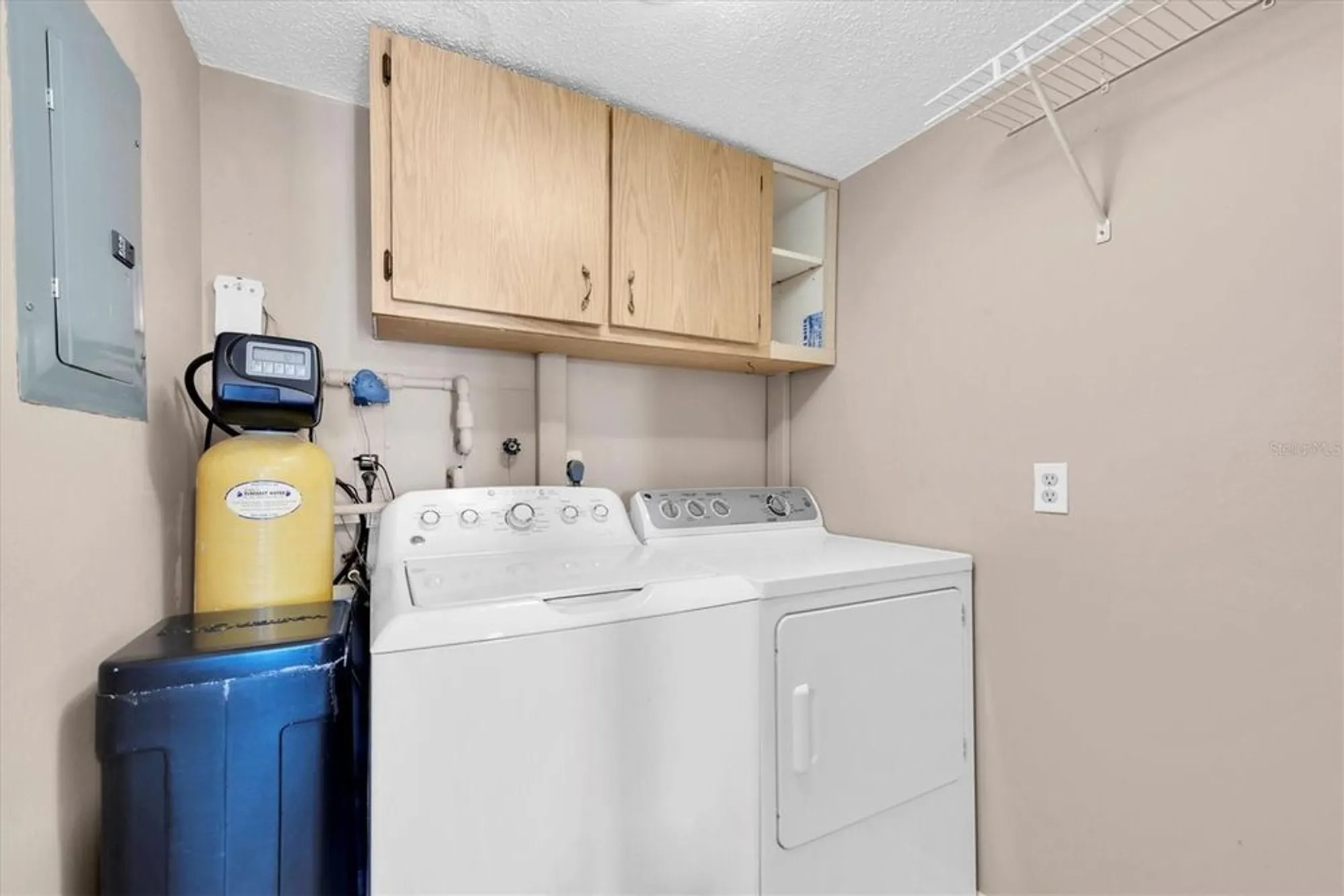 Property Slideshow image 20 of 25 | 19029 us highway 19 n apt 26-304, Clearwater, FL, 33764