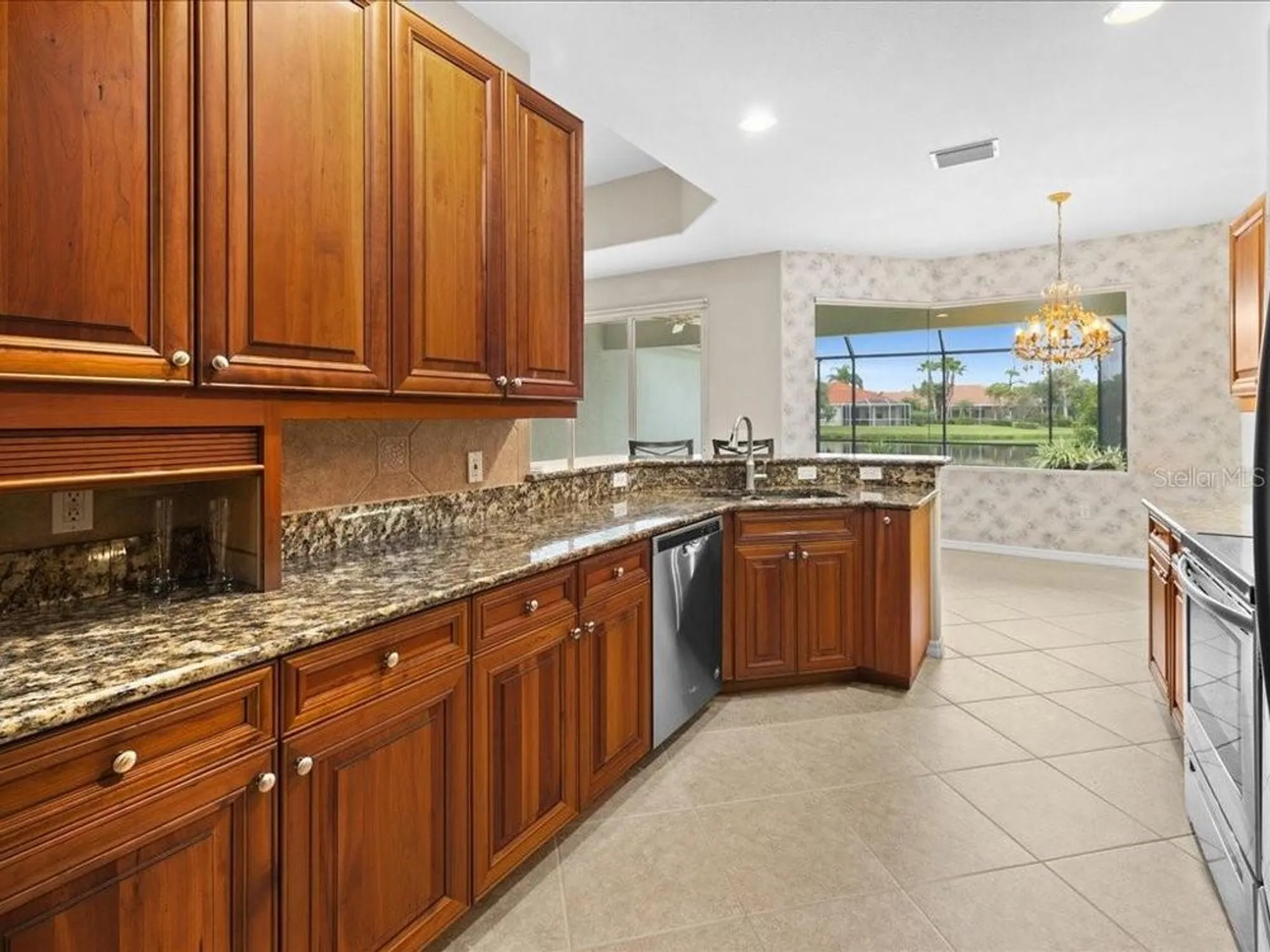 Property Slideshow image 18 of 61 | 3927 whispering oaks dr, North Port, FL, 34287