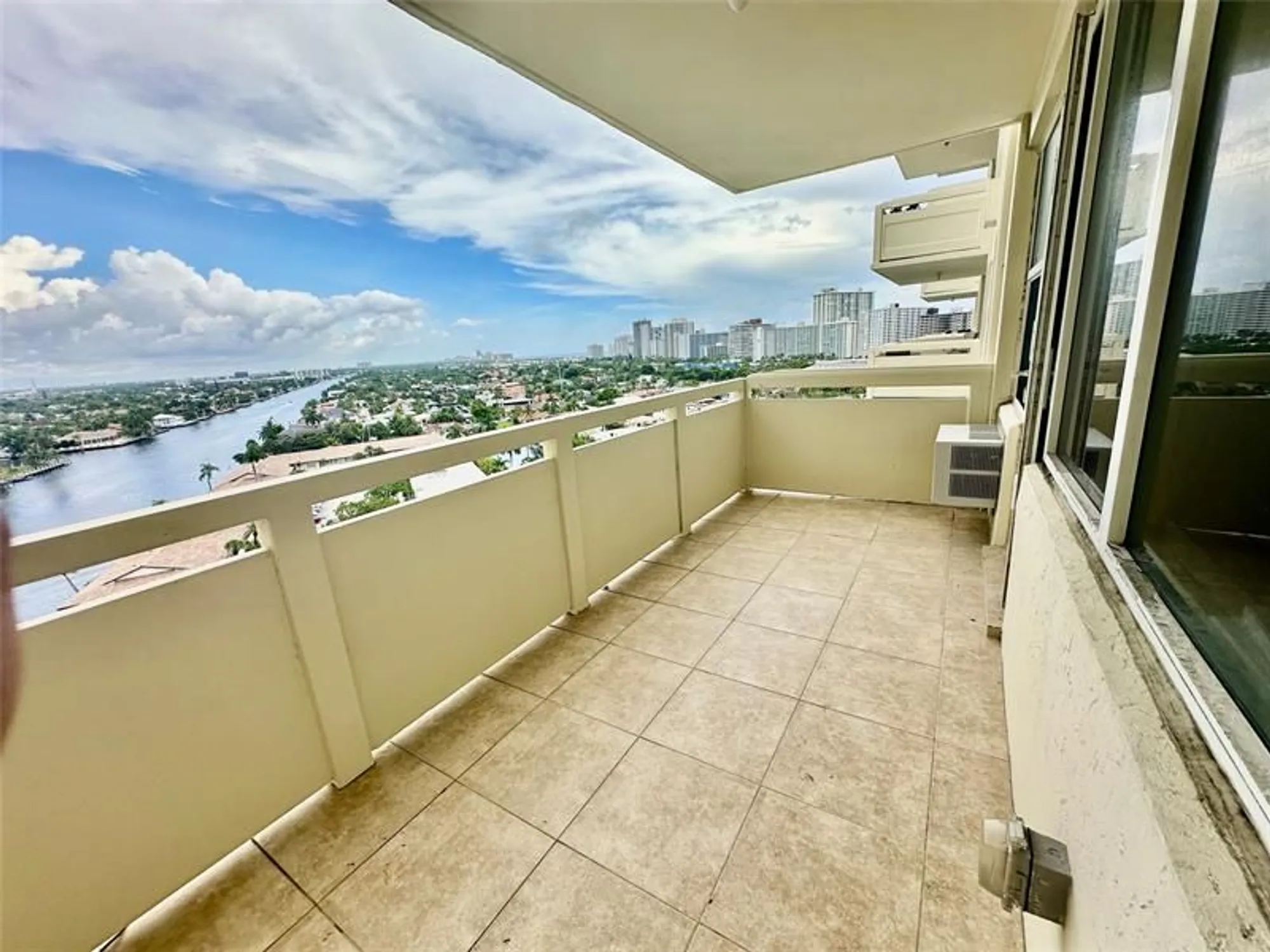 Property Slideshow image 35 of 45 | 3200 ne 36th st apt 1412a, Fort Lauderdale, FL, 33308
