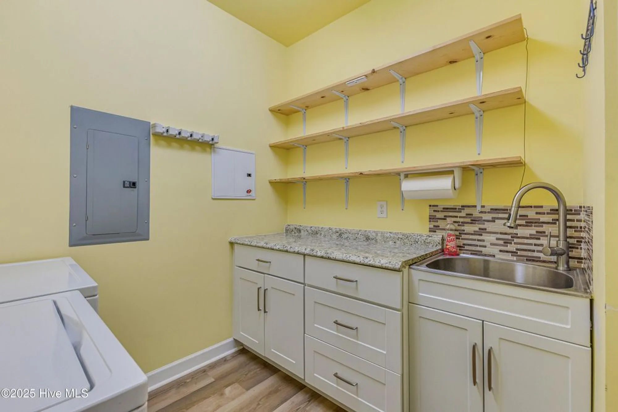 Property Slideshow image 5 of 50 | 395 s crow creek dr 1518, Calabash, NC, 28467