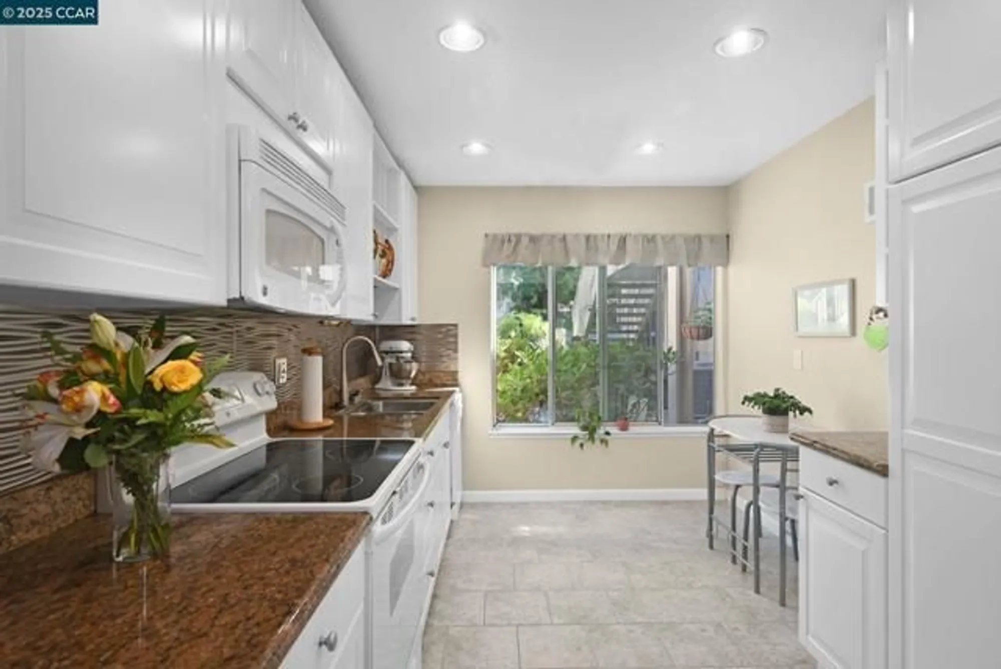 Property Slideshow image 11 of 33 | 2055 cactus ct 2, Walnut Creek, CA, 94595