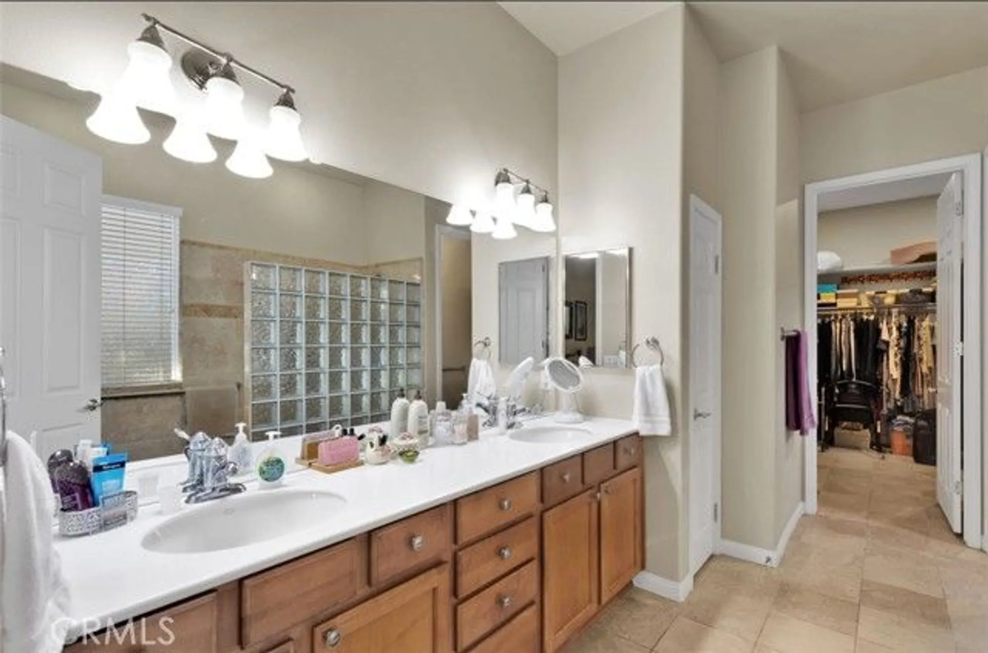 Property Slideshow image 16 of 22 | 10266 lakeshore dr, Apple Valley, CA, 92308