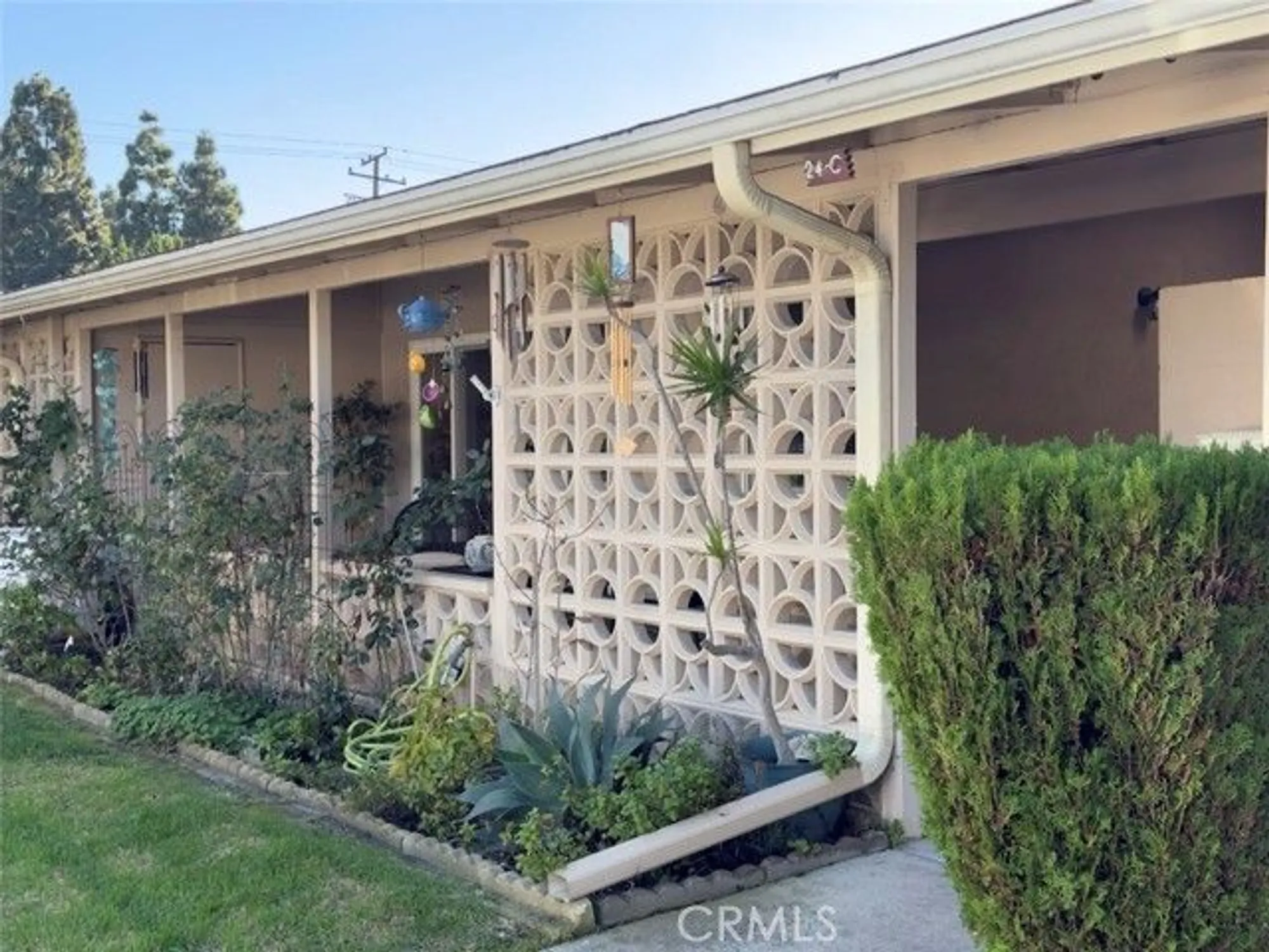 Property Slideshow image 1 of 38 | 13421 del monte dr, Seal Beach, CA, 90740