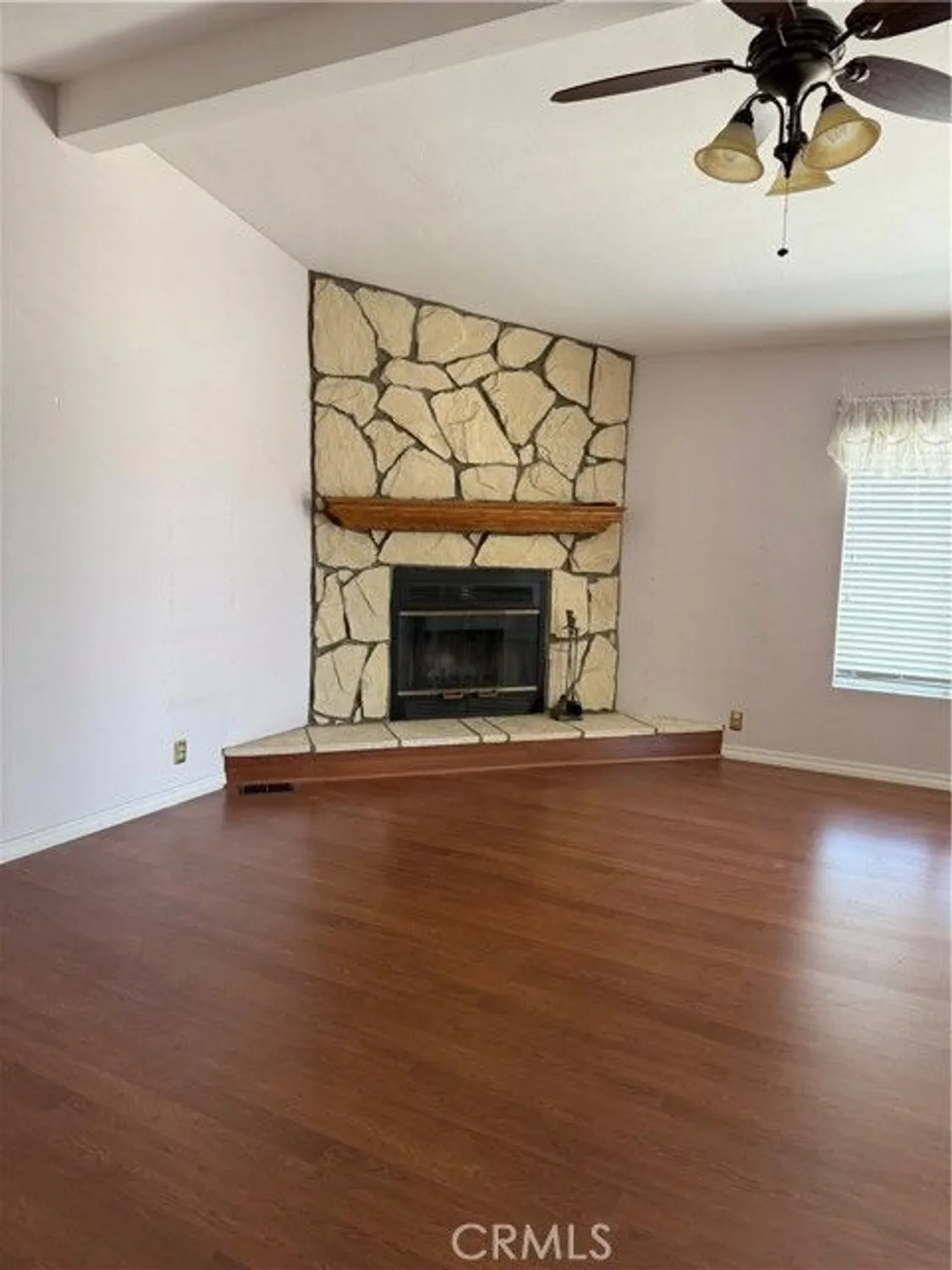 Property Slideshow image 7 of 17 | 38215 via taffia, Murrieta, CA, 92563