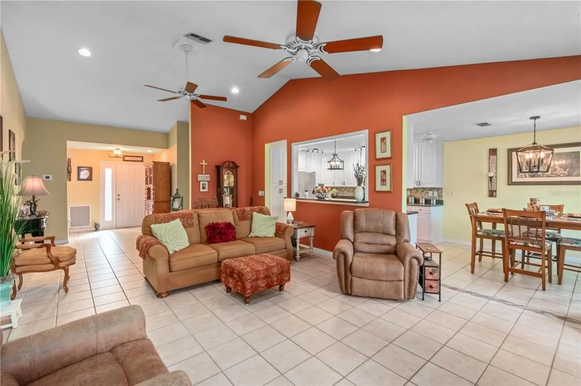 Property Slideshow image 6 of 44 | 11233 sw 73rd cir, Ocala, FL, 34476