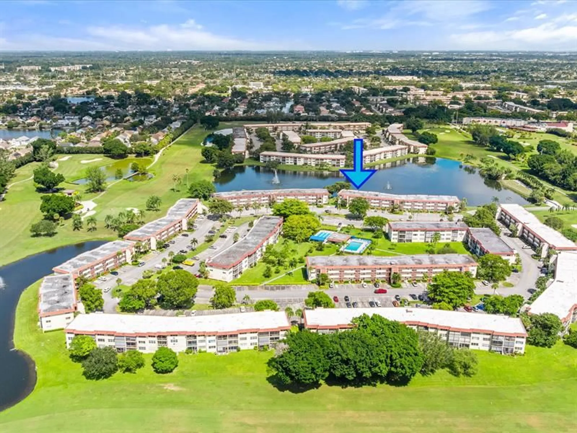 Property Slideshow image 26 of 42 | 9423 s hollybrook lake dr 309, Pembroke Pines, FL, 33025