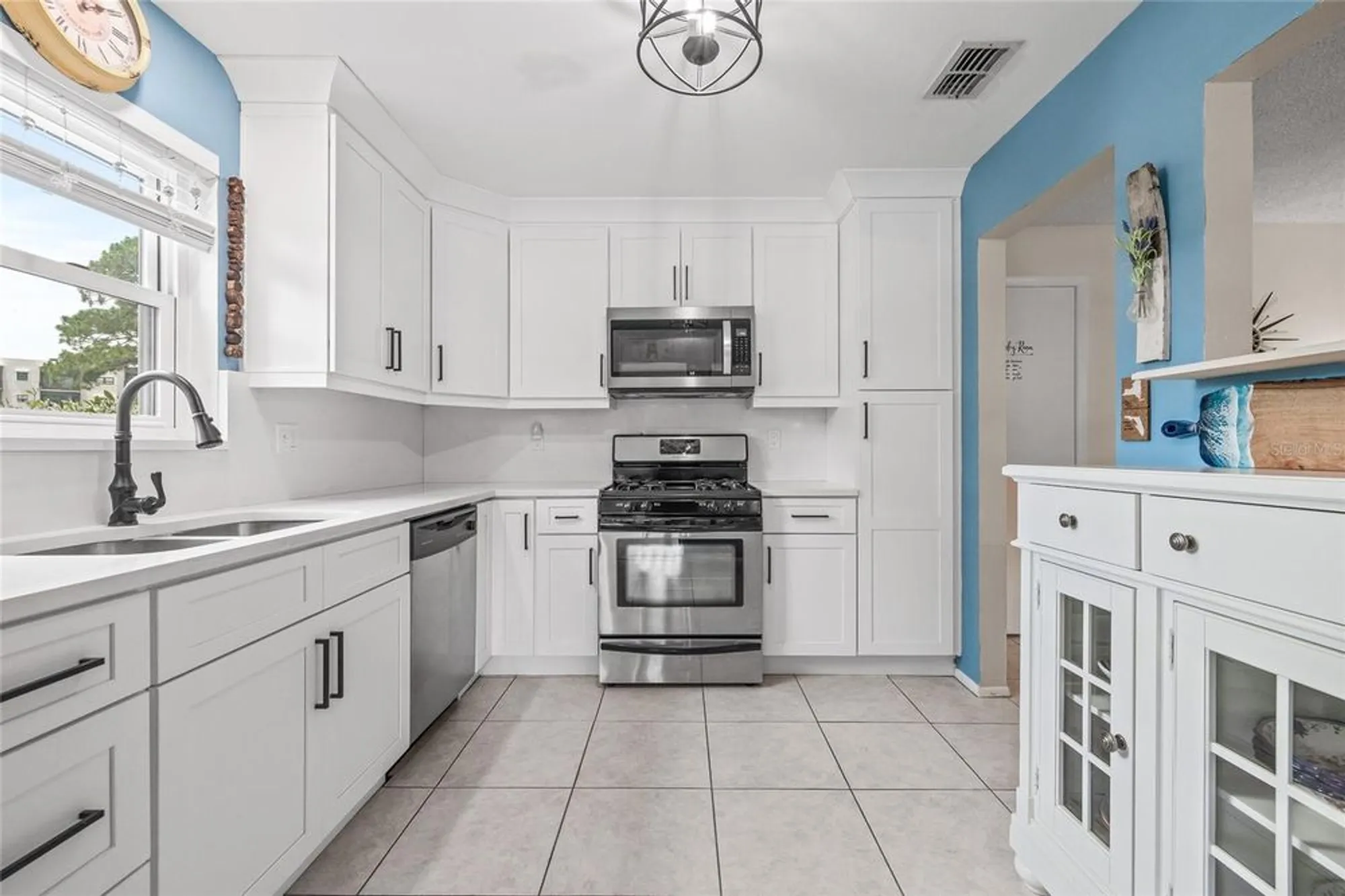 Property Slideshow image 22 of 37 | 6188 80th st n unit 101, Saint Petersburg, FL, 33709