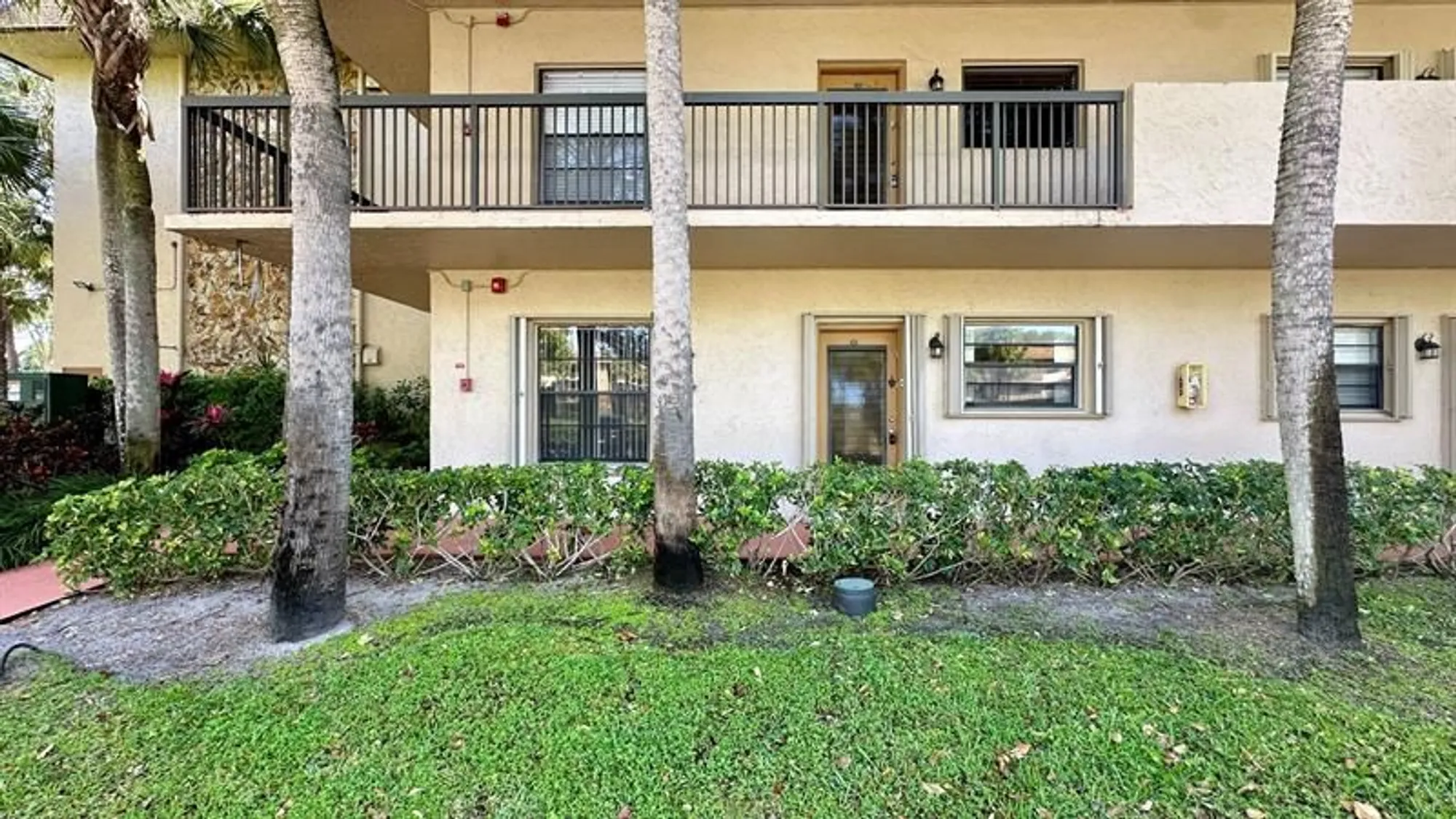 Property Slideshow image 18 of 29 | 6090 n sabal palm blvd 108, Tamarac, FL, 33319