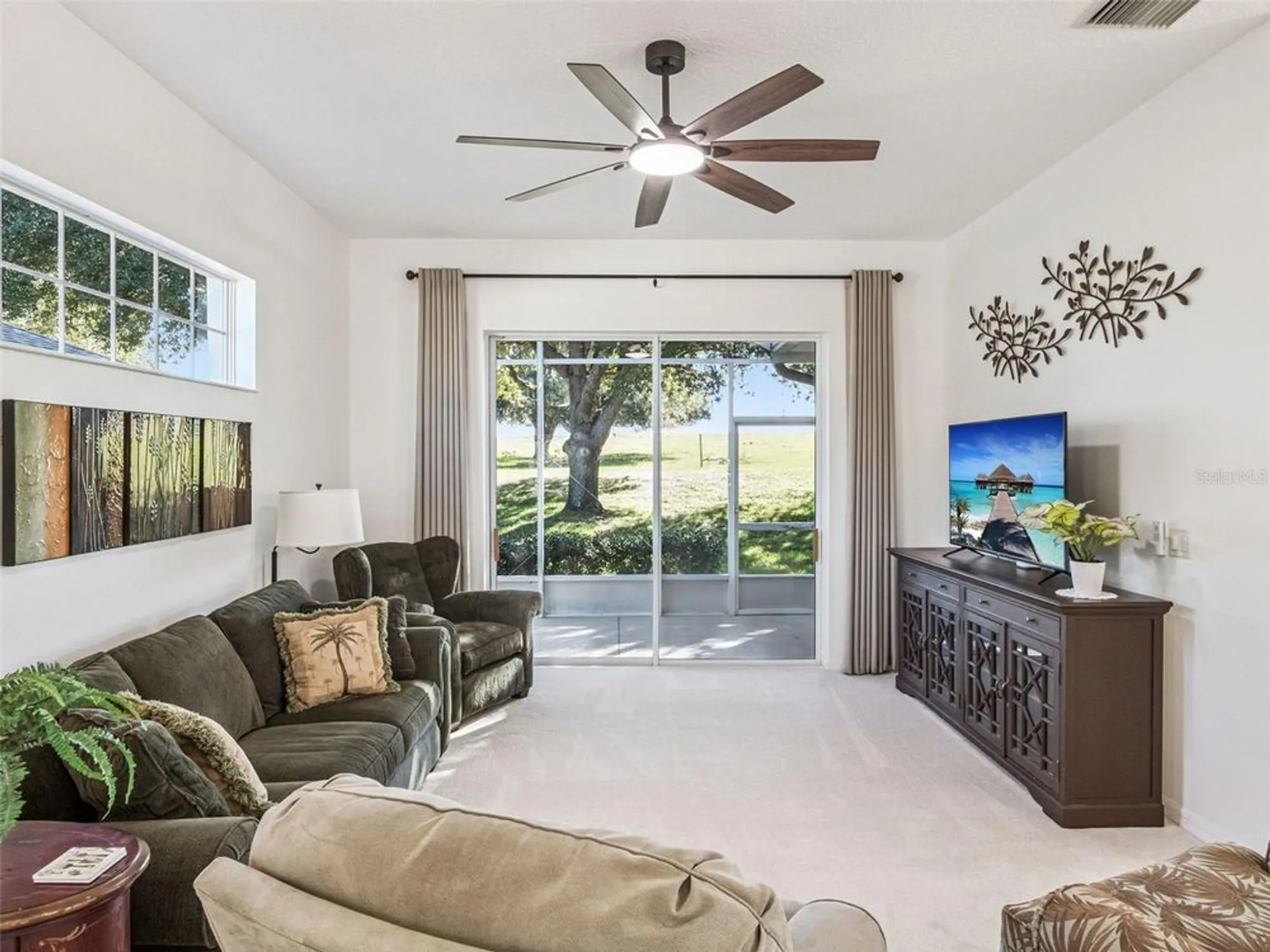 Property Slideshow image 6 of 54 | 20700 queen alexandra dr, Leesburg, FL, 34748