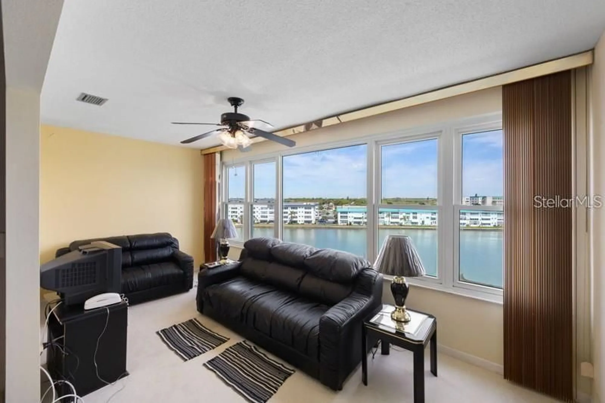 Property Slideshow image 12 of 30 | 5925 shore blvd 602, Gulfport, FL, 33707