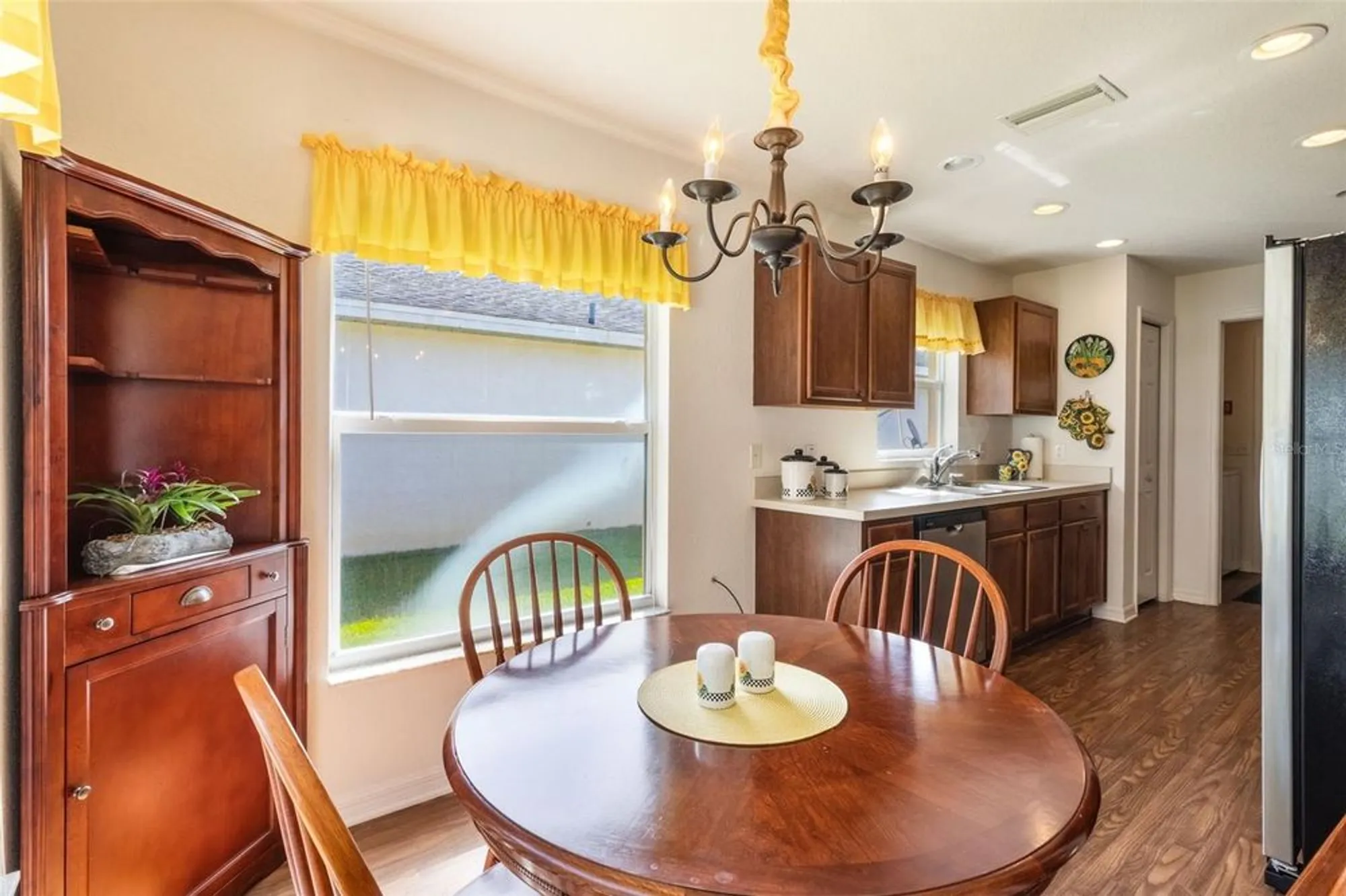 Property Slideshow image 12 of 36 | 284 lake suzanne dr, Lake Wales, FL, 33859