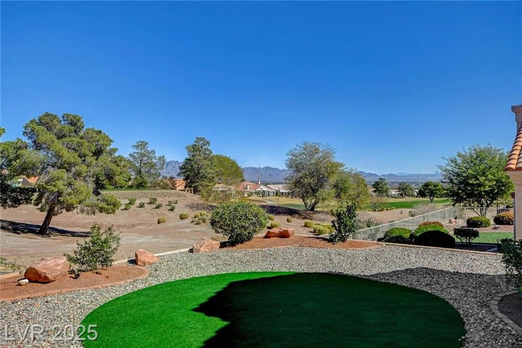 Property Slideshow image 8 of 44 | 10100 folsom dr, Las Vegas, NV, 89134