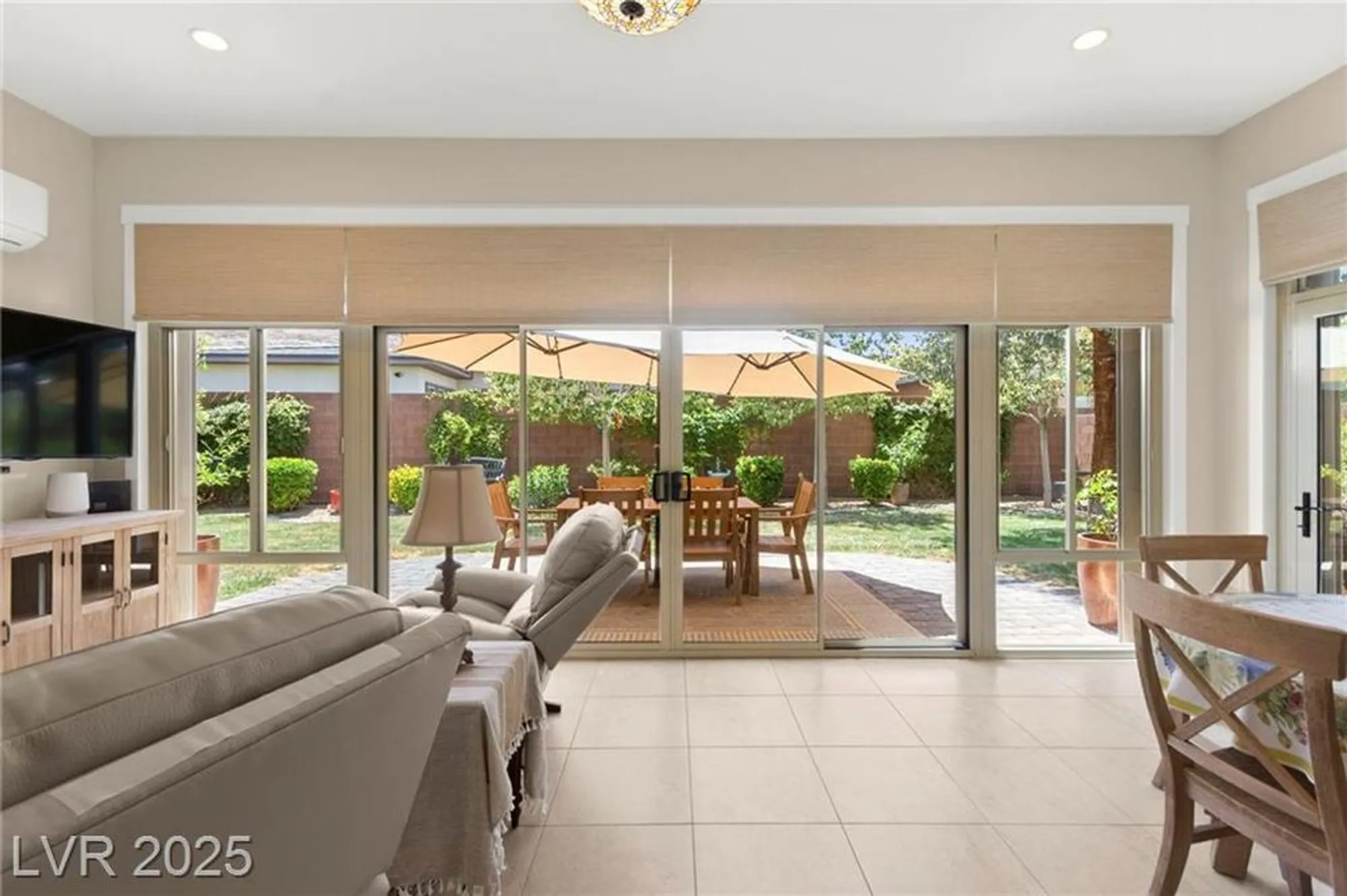 Property Slideshow image 24 of 55 | 6810 silver crescent st, Las Vegas, NV, 89148