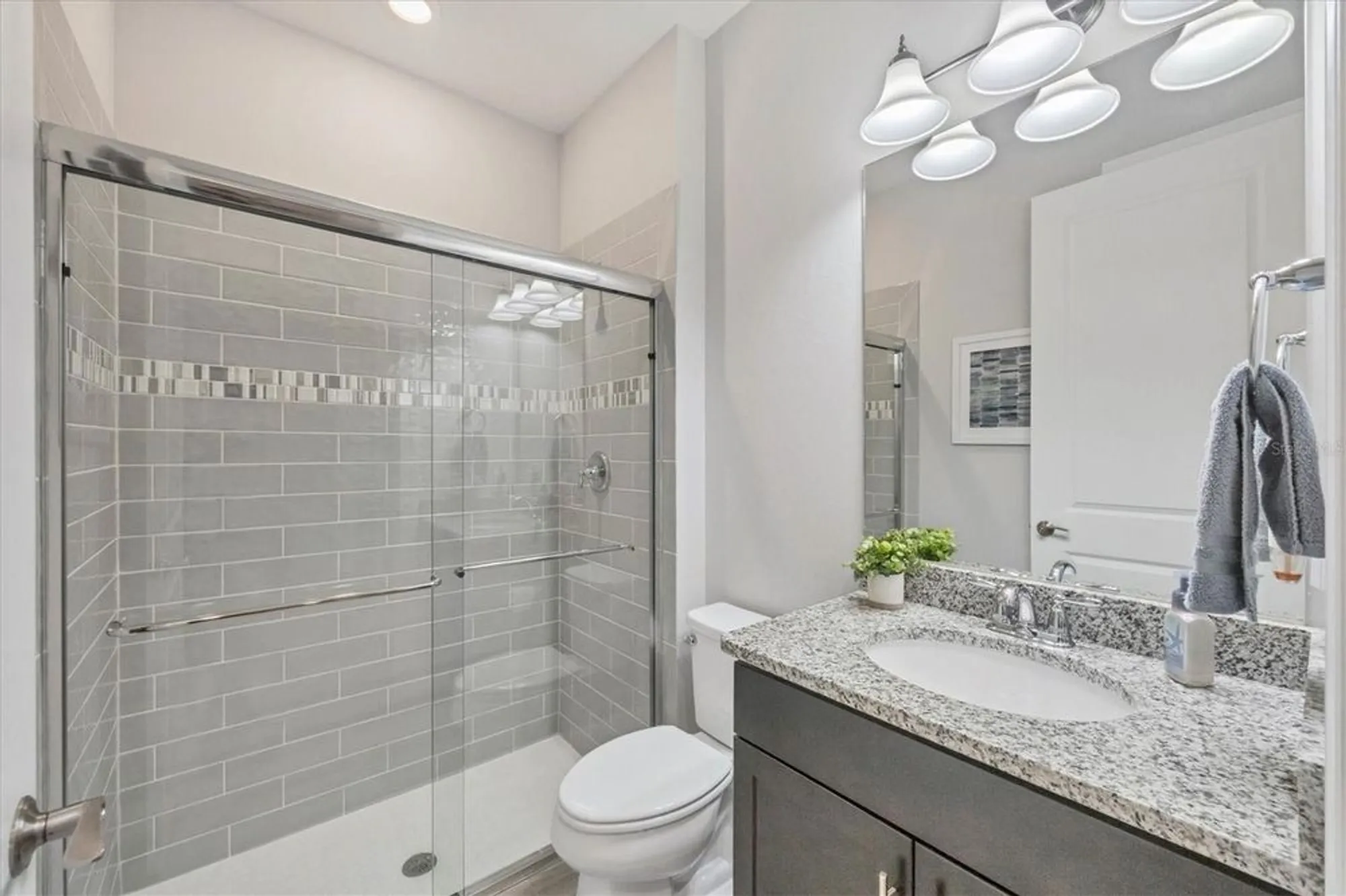 Property Slideshow image 21 of 73 | 7332 chester trl, Bradenton, FL, 34202