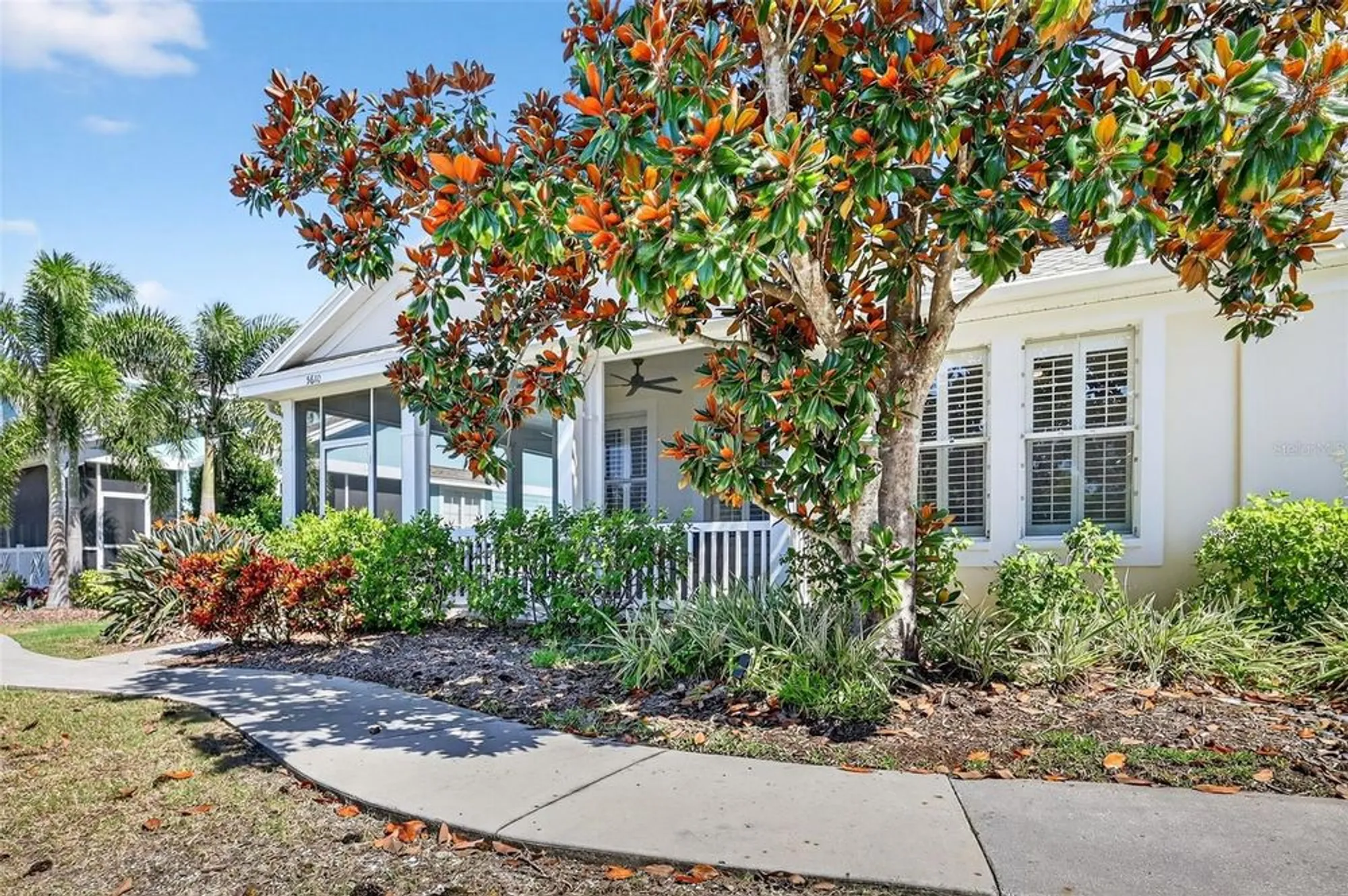 Property Slideshow image 16 of 77 | 5610 golden isles dr, Apollo Beach, FL, 33572