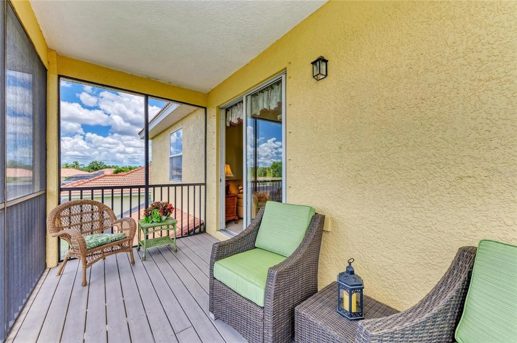 Property Slideshow image 11 of 89 | 235 river enclave ct, Bradenton, FL, 34212