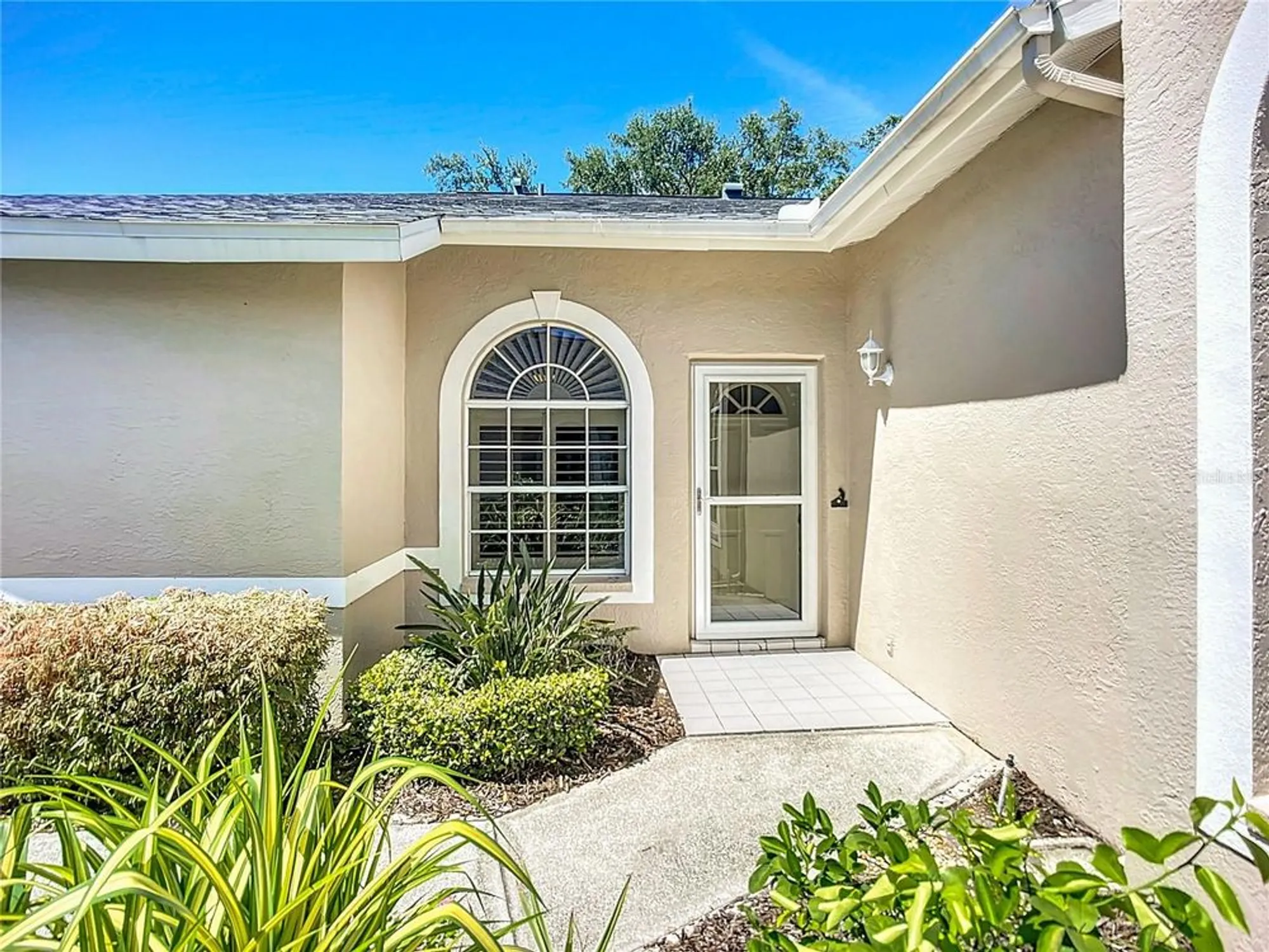 Property Slideshow image 7 of 64 | 6948 stoneywalk ct, Bradenton, FL, 34203
