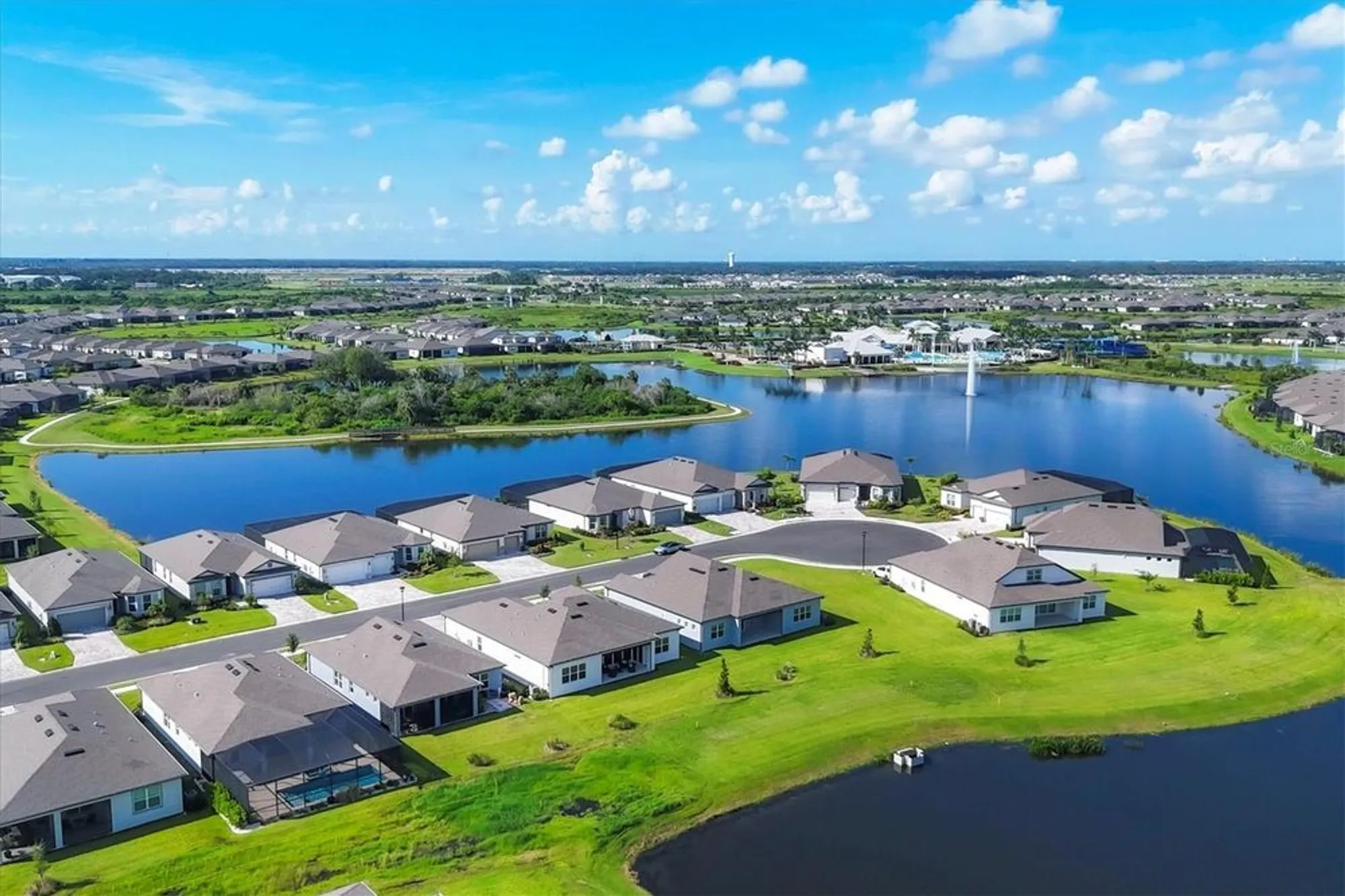 Property Slideshow image 43 of 77 | 9028 sunray cv, Parrish, FL, 34219