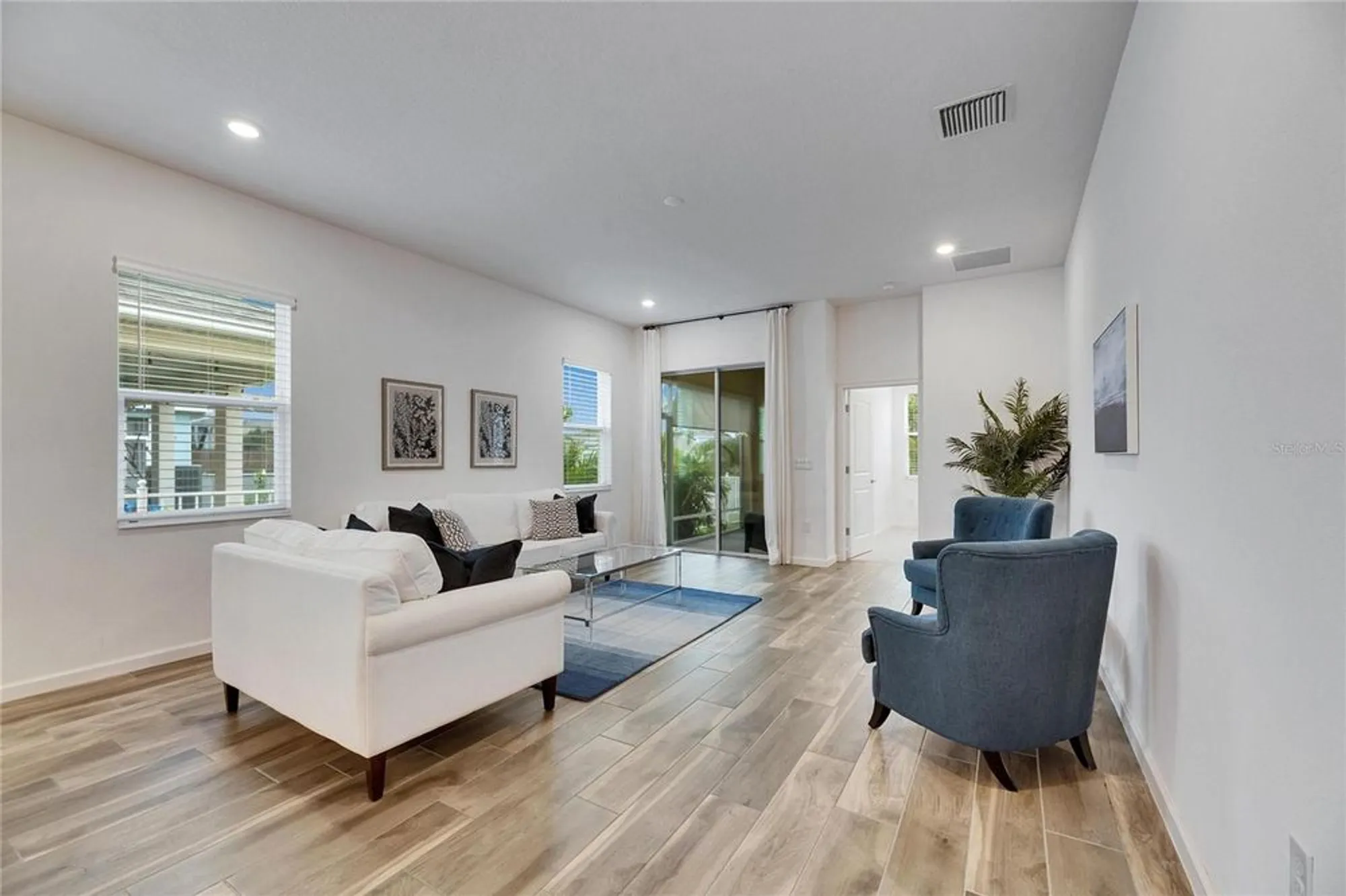 Property Slideshow image 30 of 87 | 407 sandsend ct, Apollo Beach, FL, 33572