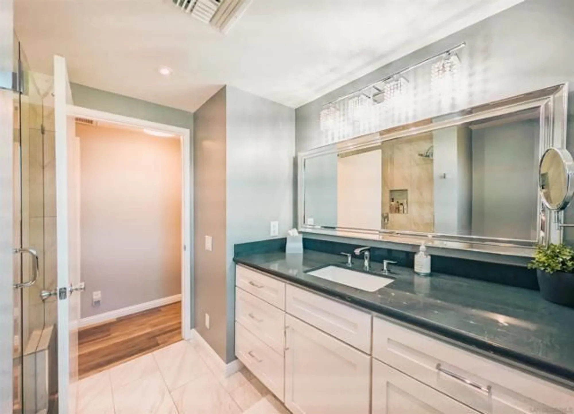 Property Slideshow image 35 of 57 | 16482 roca dr, San Diego, CA, 92128