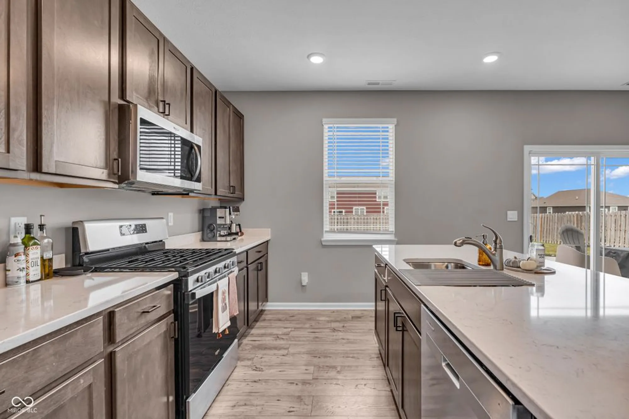 Property Slideshow image 13 of 57 | 9138 hemingway dr, Indianapolis, IN, 46239