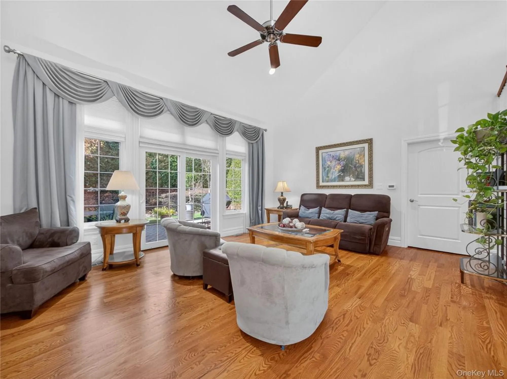 Property Slideshow image 9 of 48 | 41 michael roberts ct, Pearl River, NY, 10965