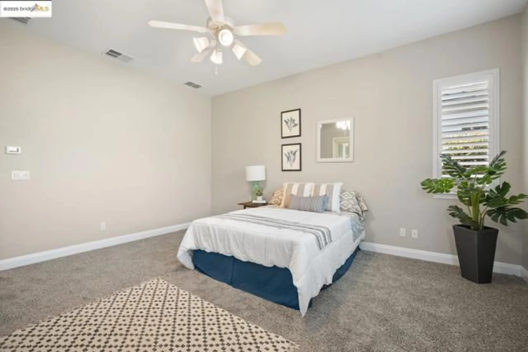 Property Slideshow image 18 of 32 | 131 montilla cir, Sacramento, CA, 95835