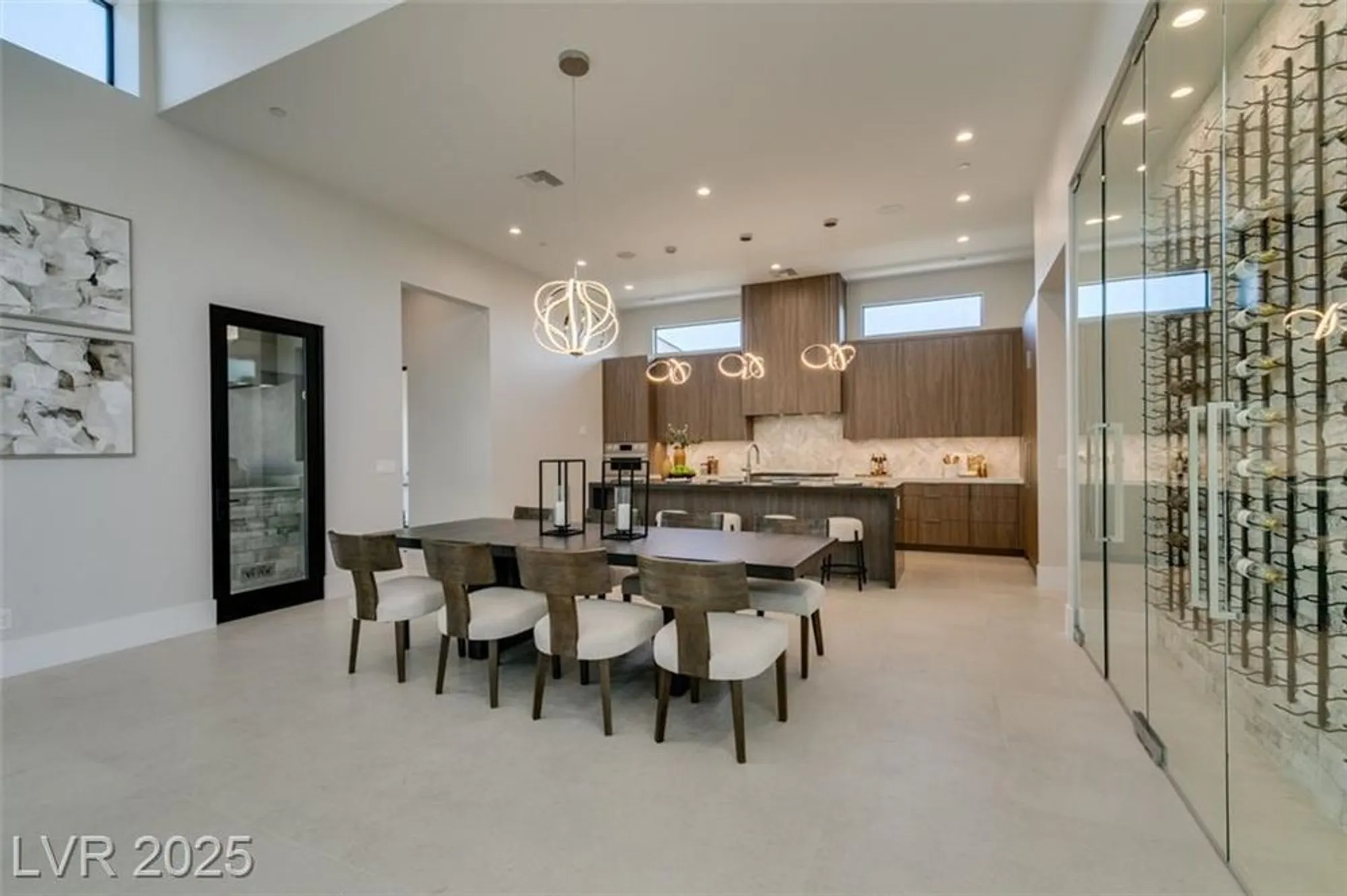 Property Slideshow image 13 of 48 | 40 reflection shores ln, Henderson, NV, 89011