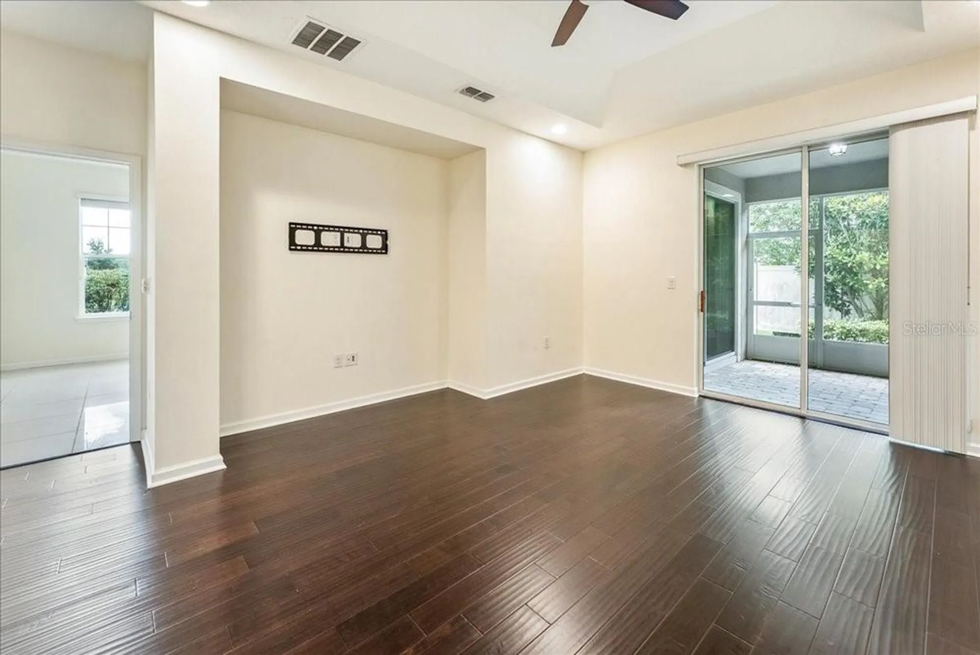 Property Slideshow image 12 of 50 | 11934 meadowgate pl, Lakewood Ranch, FL, 34211