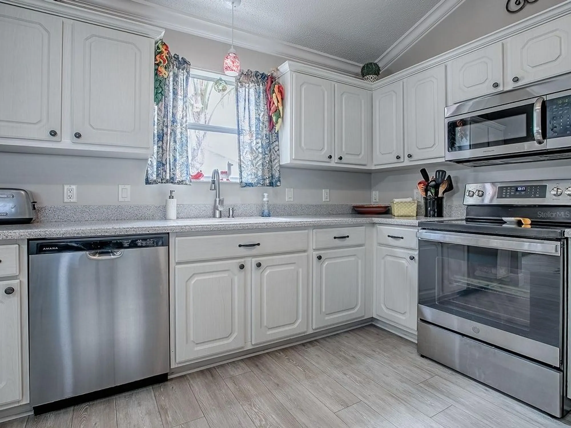 Property Slideshow image 18 of 42 | 421 aldama ave, The Villages, FL, 32159