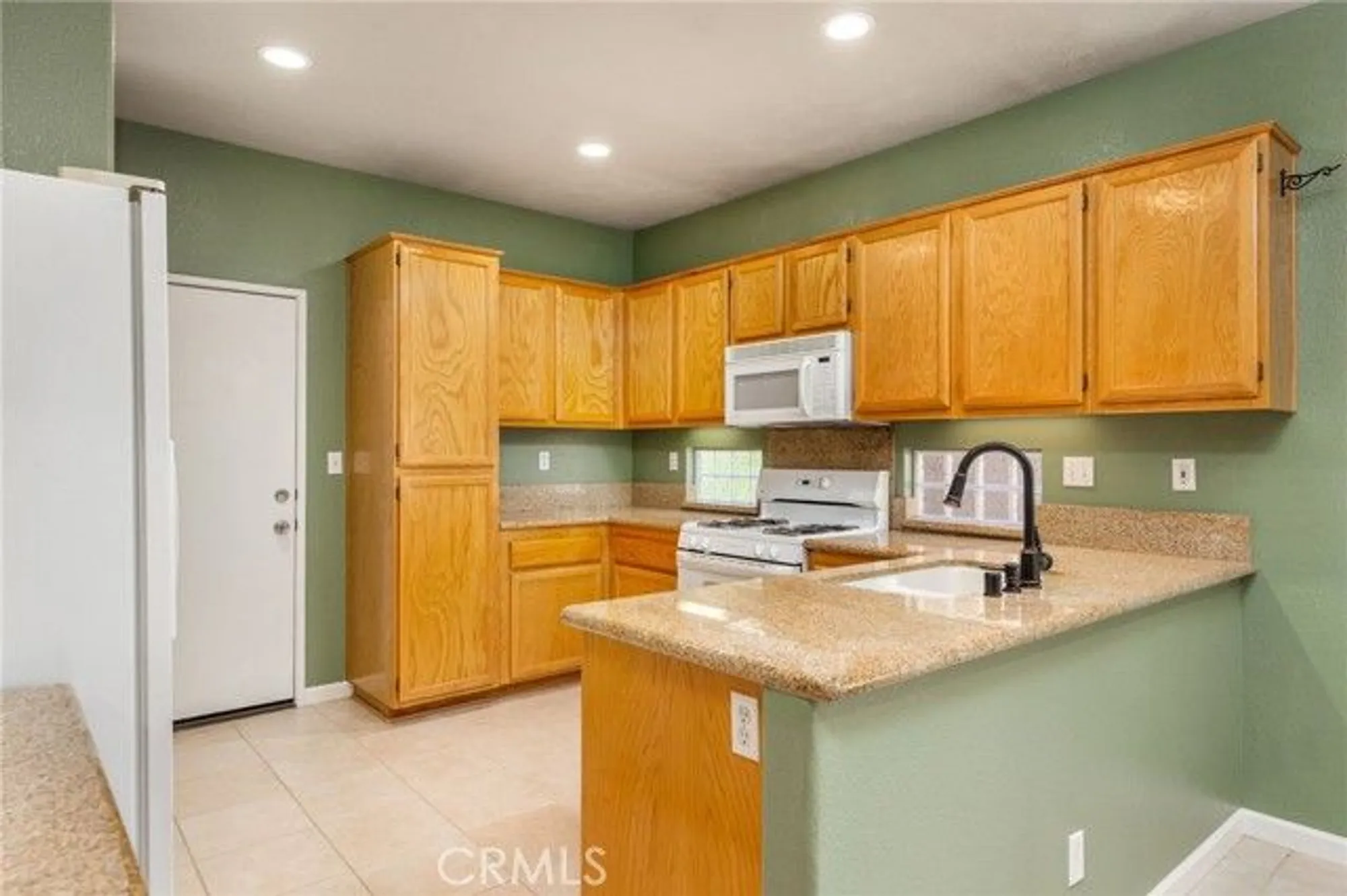 Property Slideshow image 9 of 23 | 4824 oakhurst ave, Banning, CA, 92220