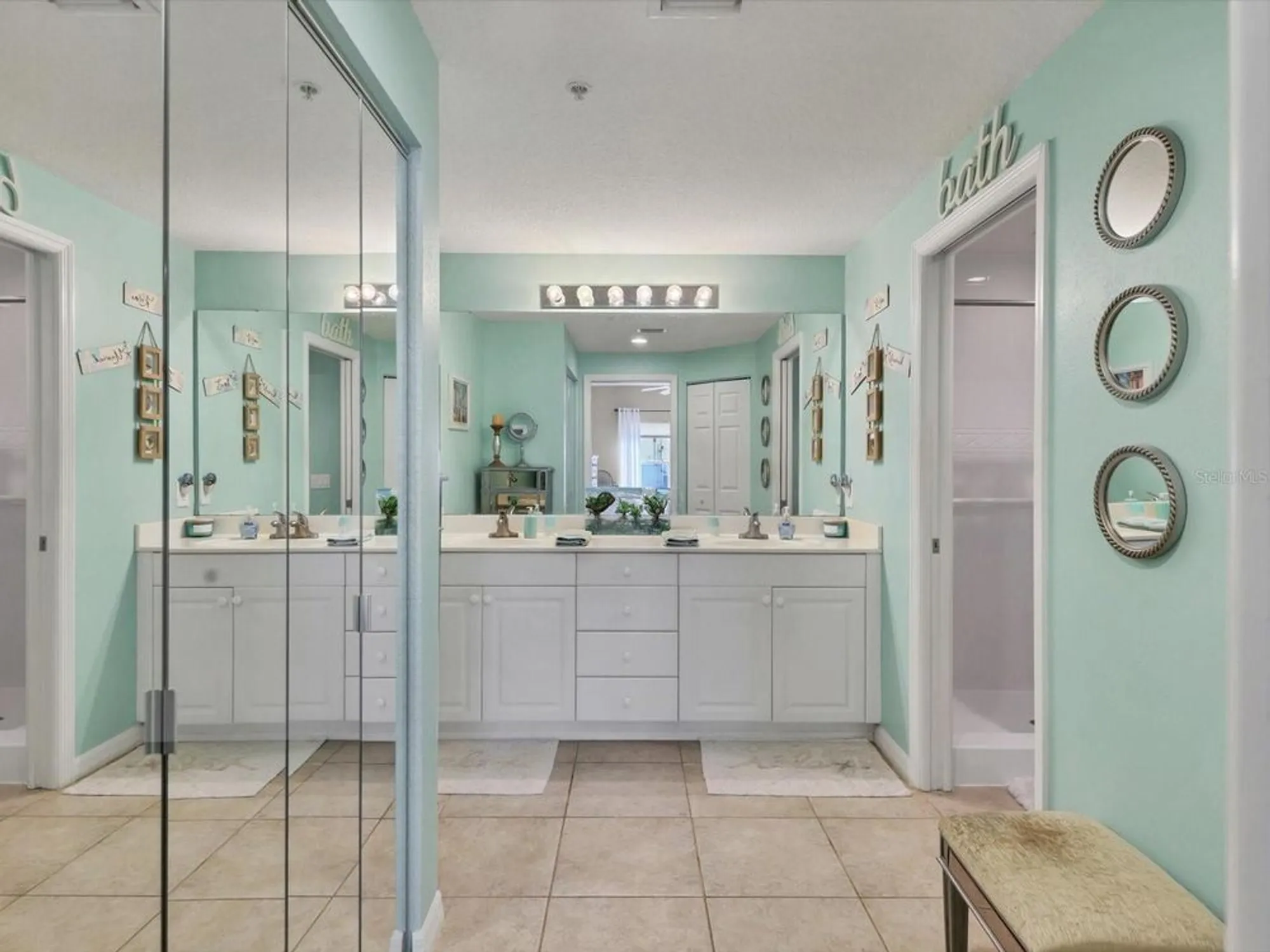 Property Slideshow image 24 of 53 | 7273 cedar hollow cir # 102, Bradenton, FL, 34203