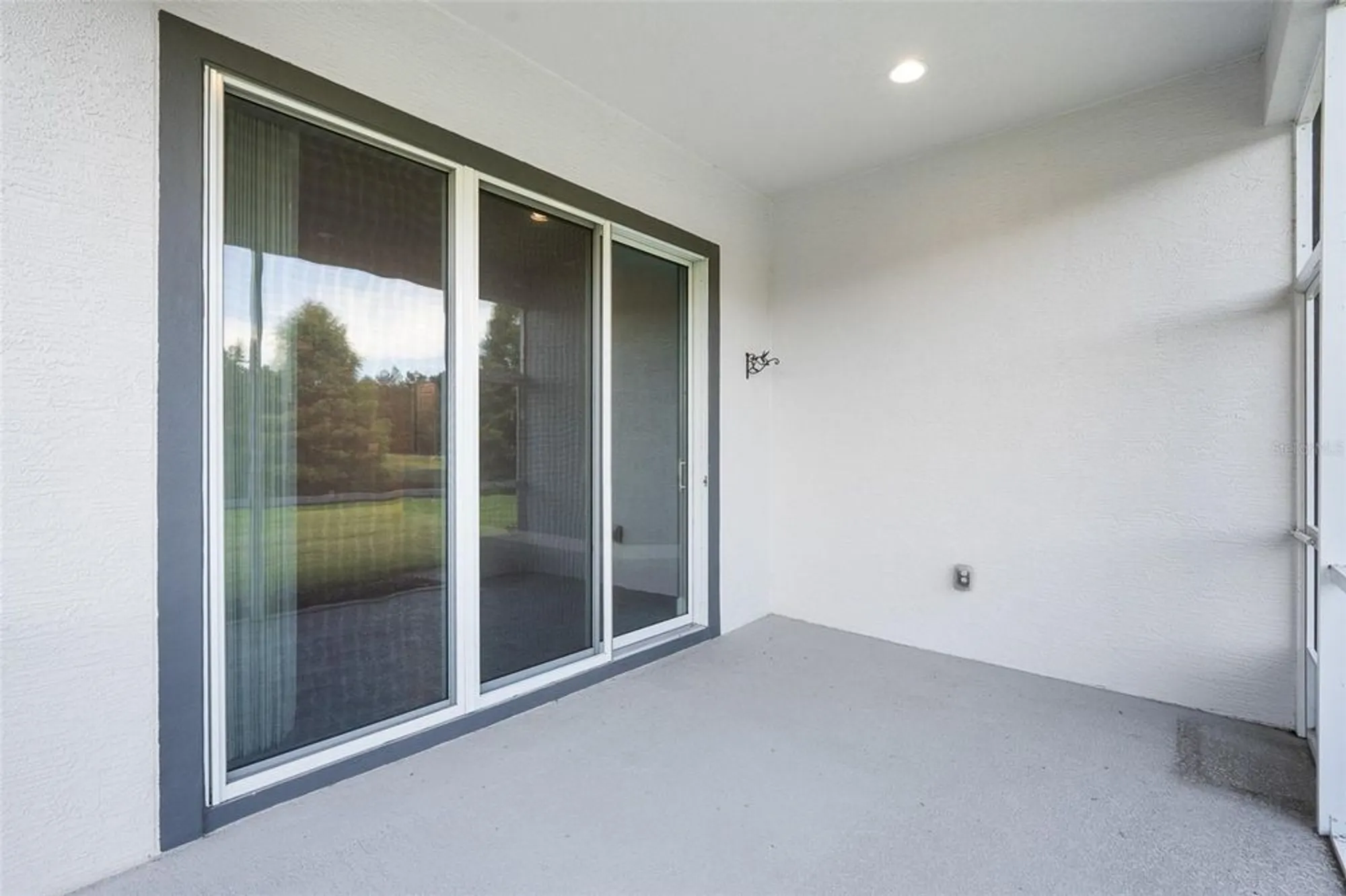 Property Slideshow image 36 of 47 | 856 pinewood dr, Ormond Beach, FL, 32174