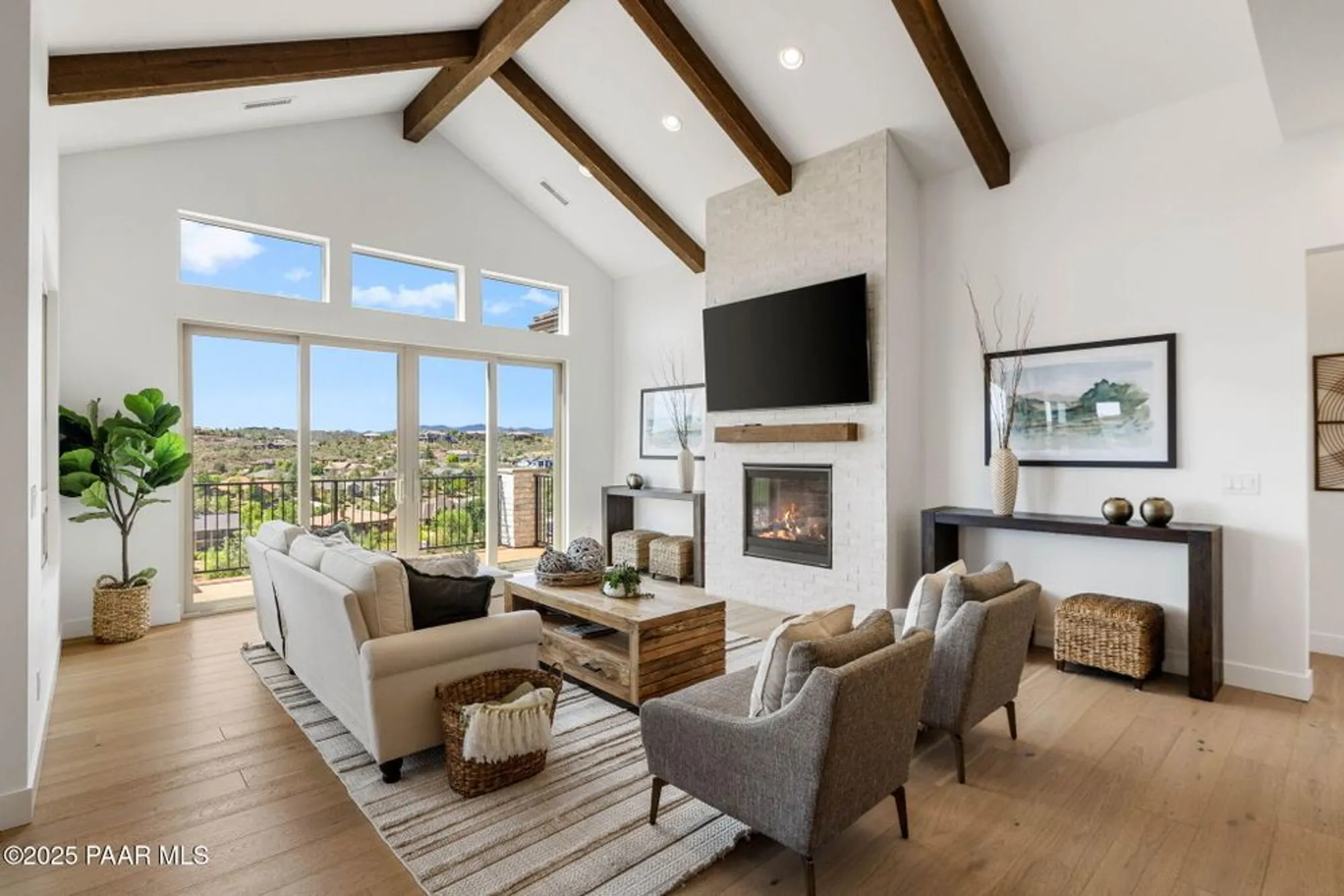 Property Slideshow image 8 of 49 | 1109 s lakeview dr, Prescott, AZ, 86301