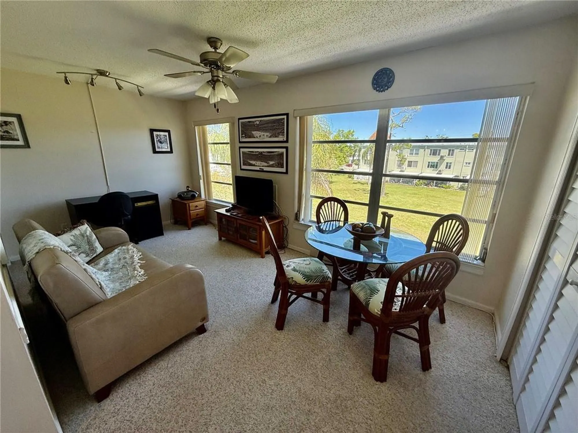 Property Slideshow image 26 of 43 | 2428 columbia dr 72, Clearwater, FL, 33763
