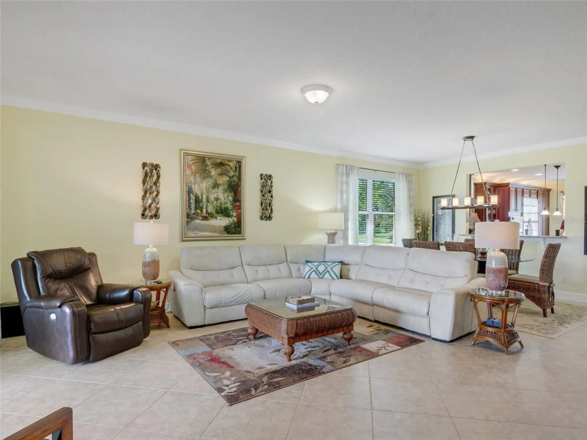 Property Slideshow image 18 of 67 | 208 almeria way, Davenport, FL, 33837