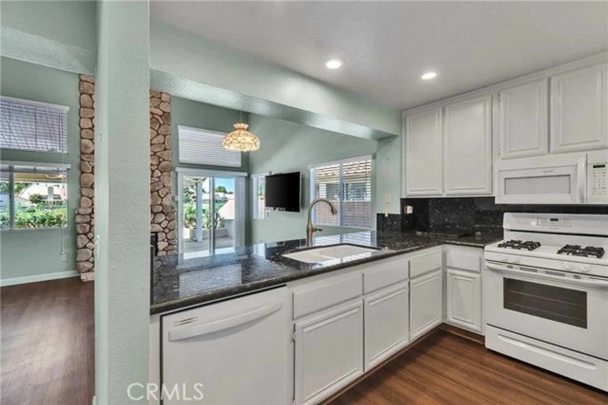 Property Slideshow image 17 of 45 | 1127 riviera ave, Banning, CA, 92220