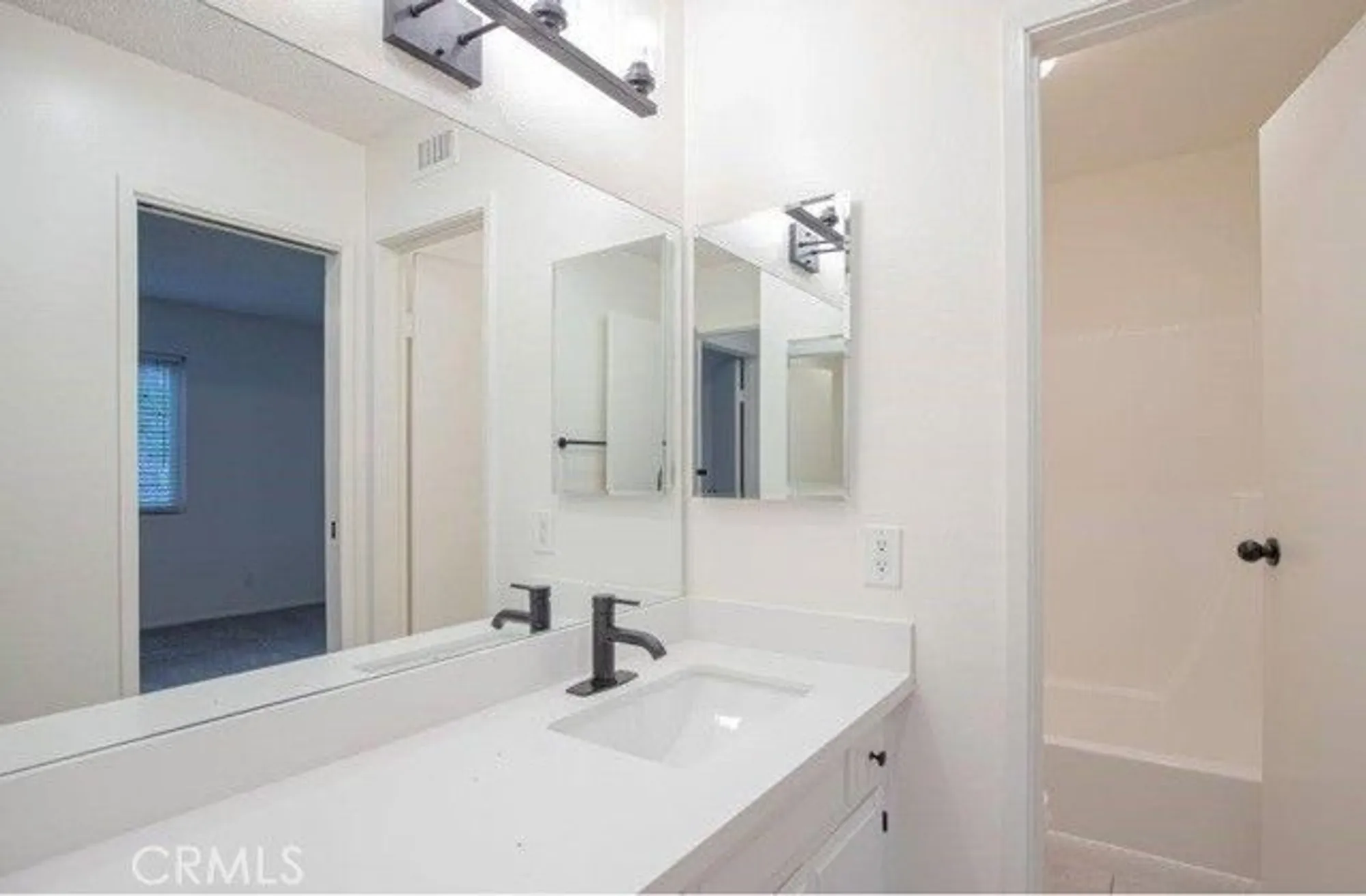 Property Slideshow image 11 of 19 | 28491 via princesa b, Murrieta, CA, 92563